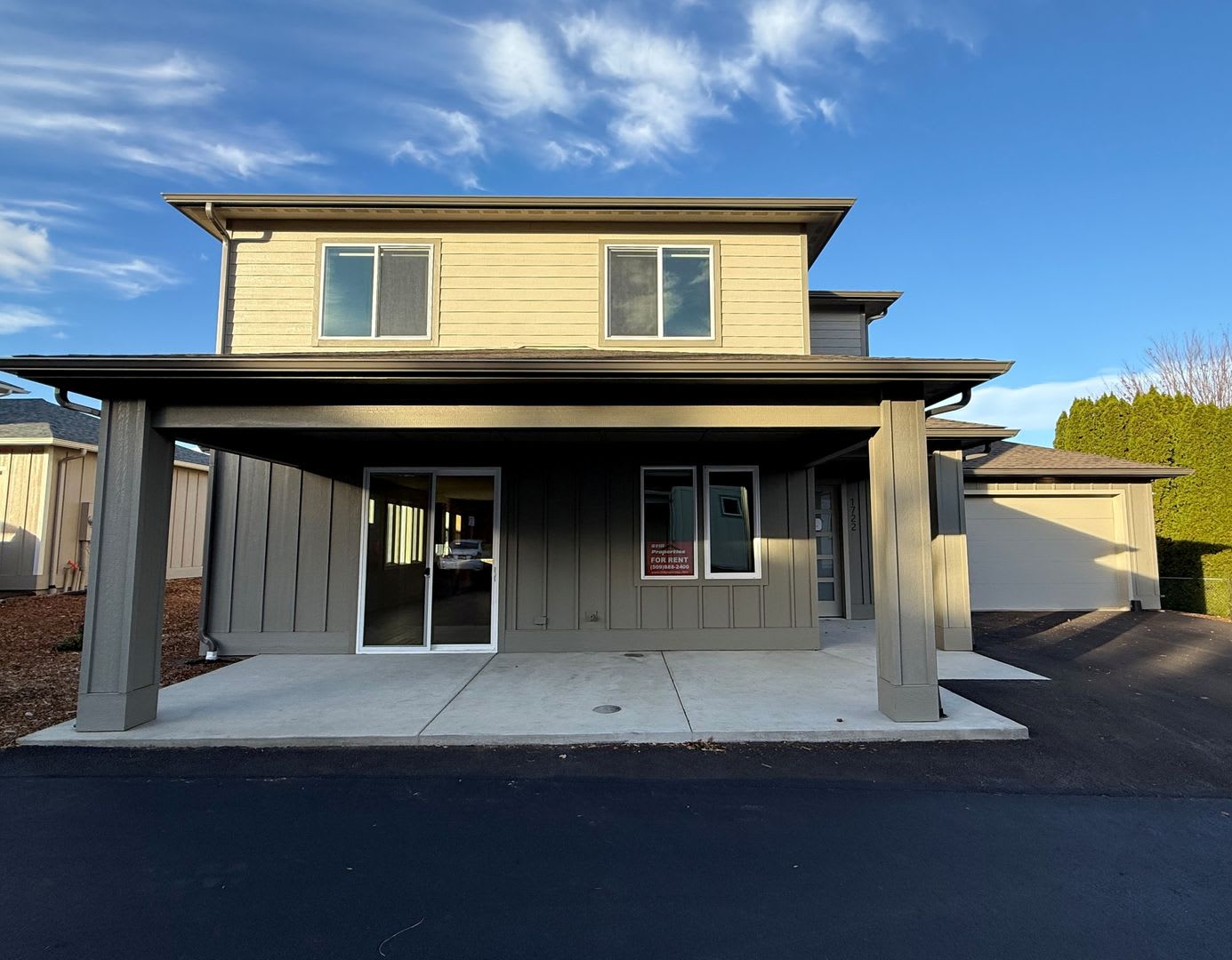 Now renting brand-new 3 bedroom, one Study/Den, 2.5 bathroom House – photo 1