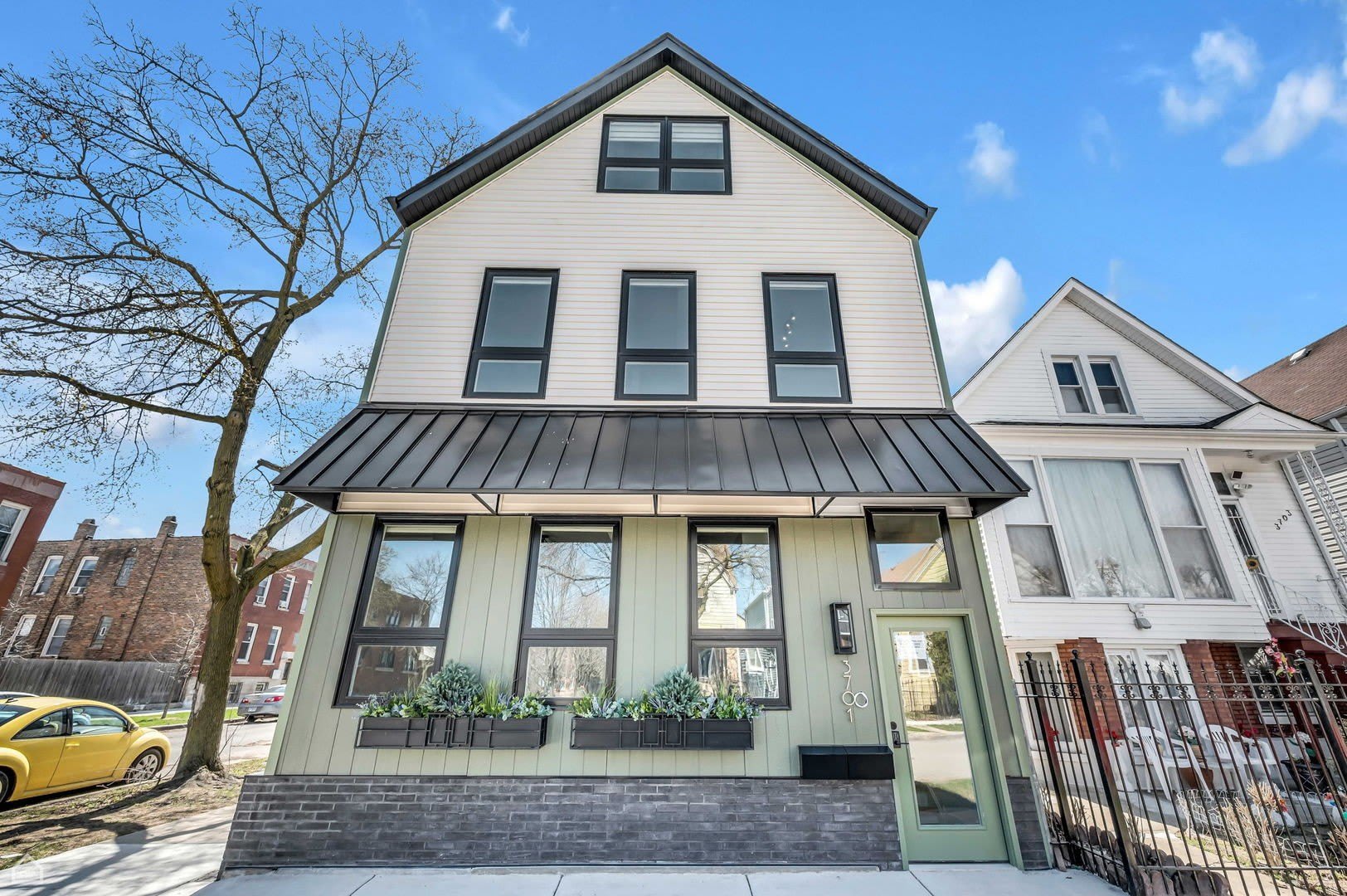 3701 W Dickens Avenue – photo 1