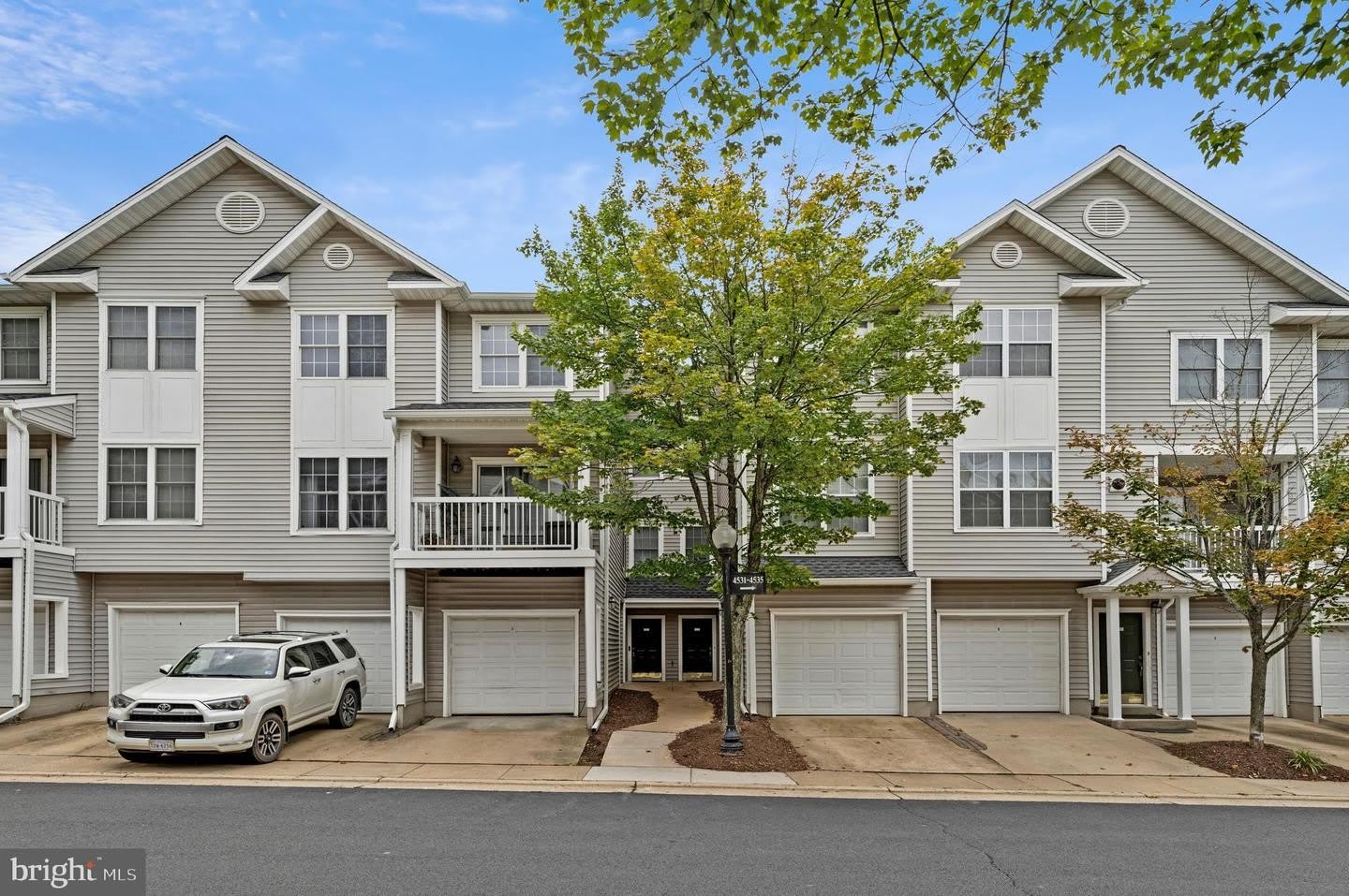 4529 SUPERIOR SQ – photo 1 of 43
