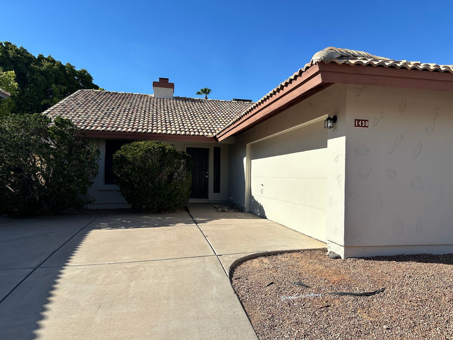 Dobson And Frye 3 Bed 2 Bath Beautifully Remodeled – photo 1