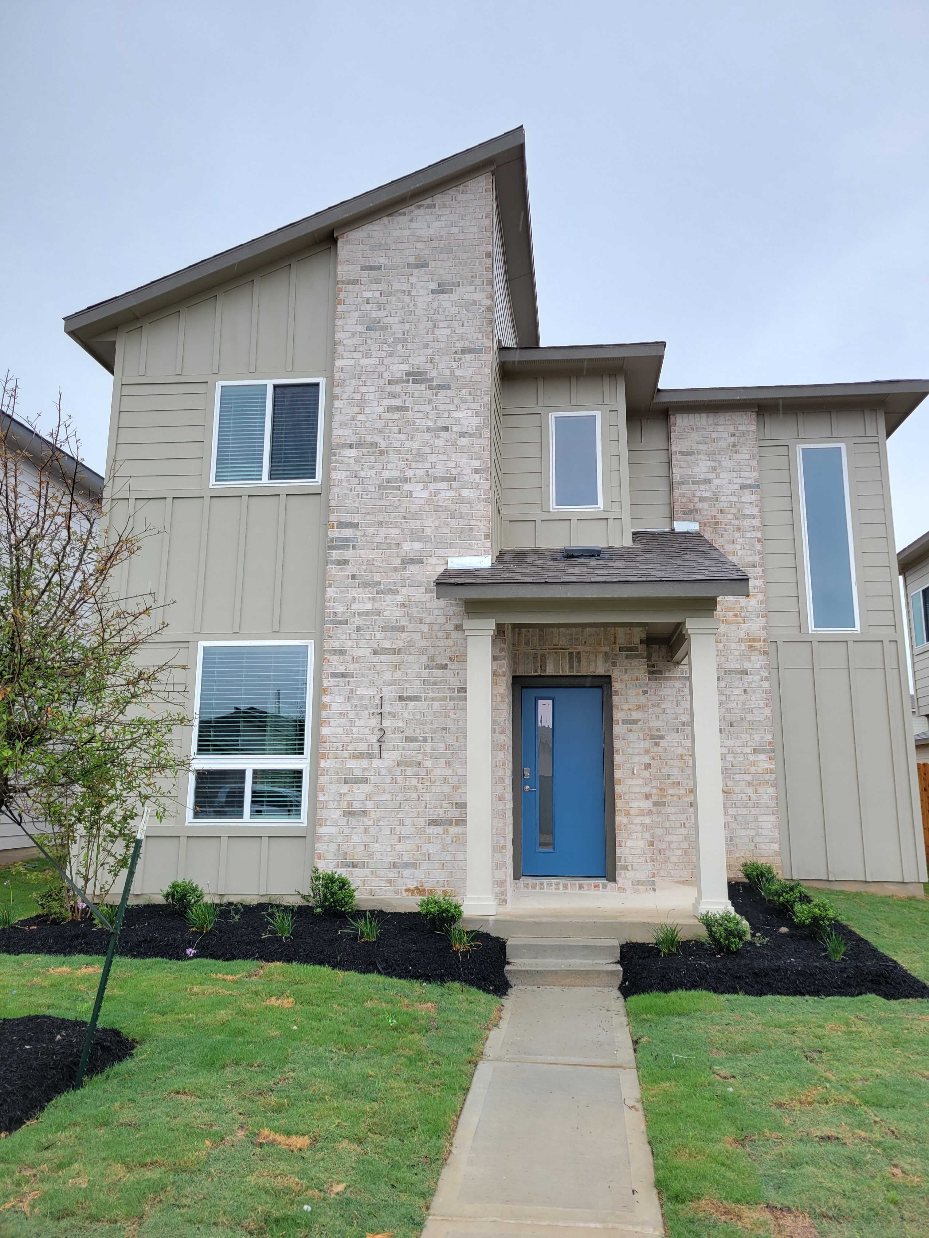1121 Amistad Loop – photo 1