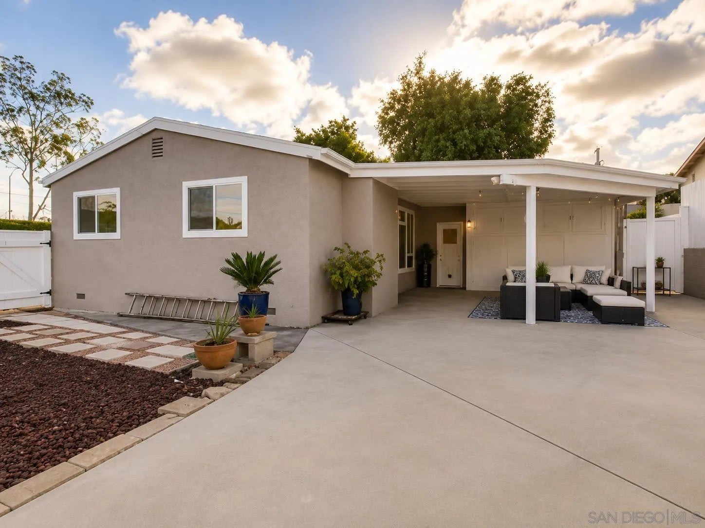 3609 Nassau – photo 1