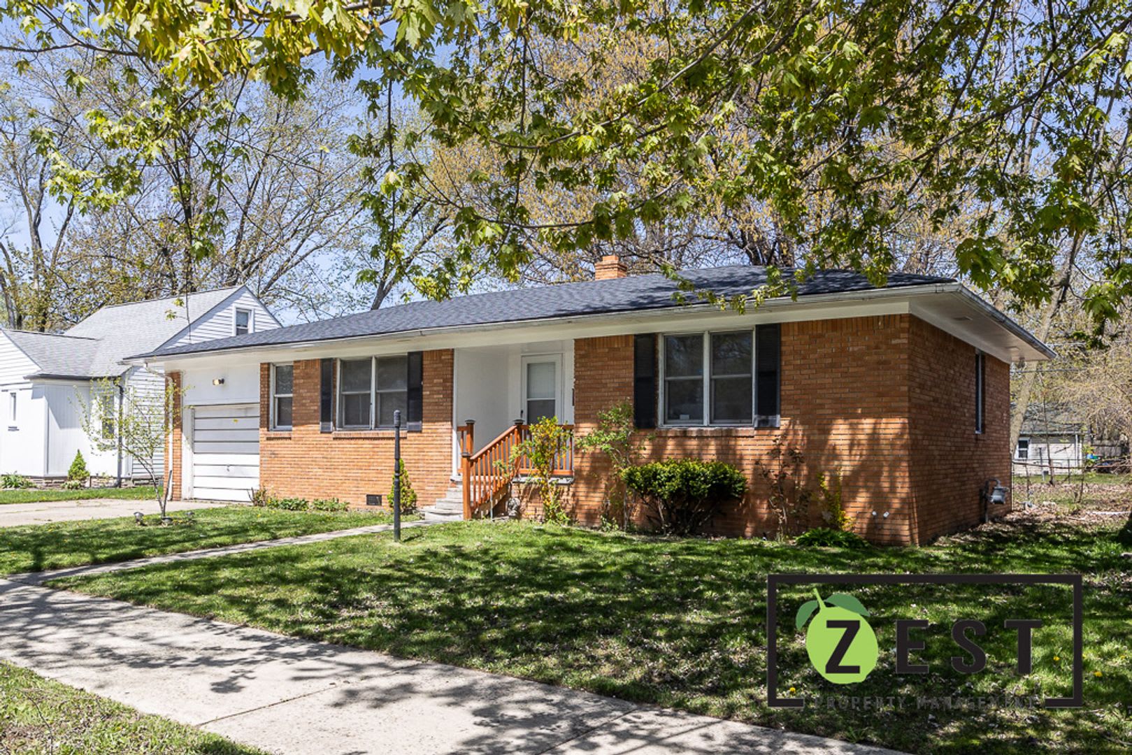 OPEN HOUSE- THURSDAY, SEPTEMBER 3rd from 630pm-7pm! BEAUTIFUL HOME! – photo 1 of 12
