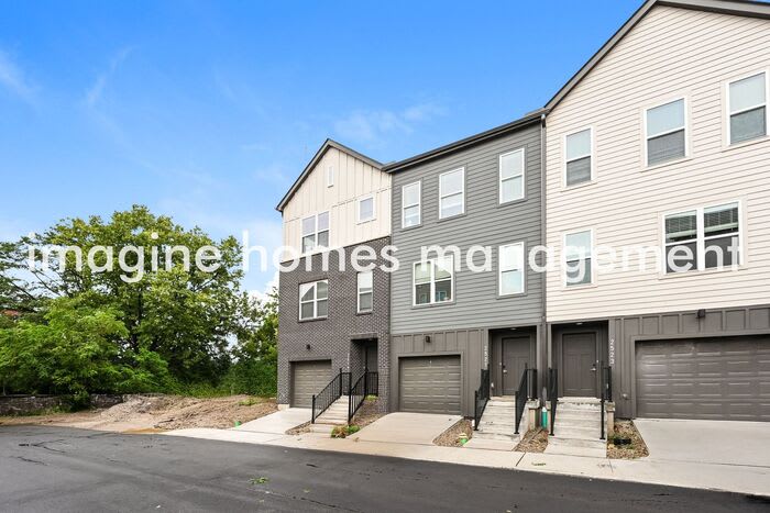 2523 Dix Street – photo 1