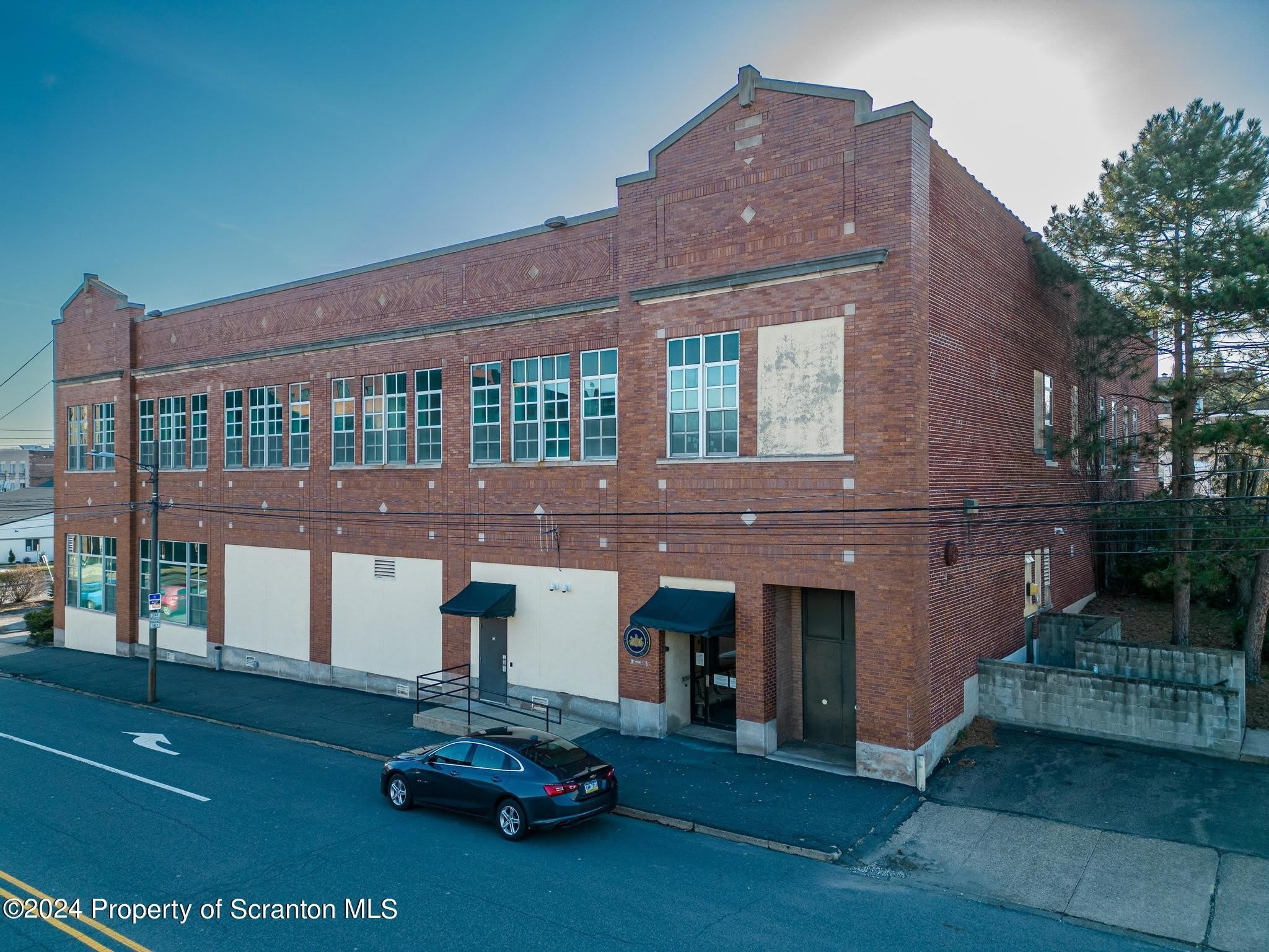 438 Penn Ave – photo 1