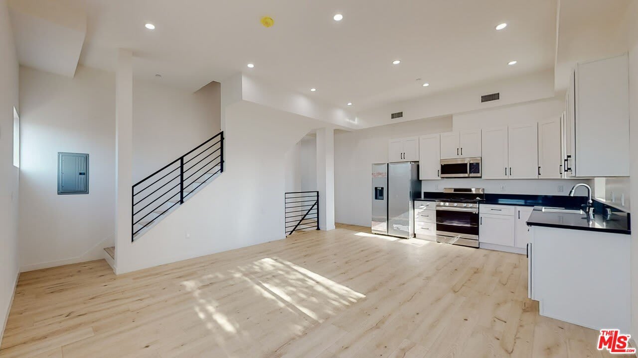 1509 S Cloverdale Ave – photo 1