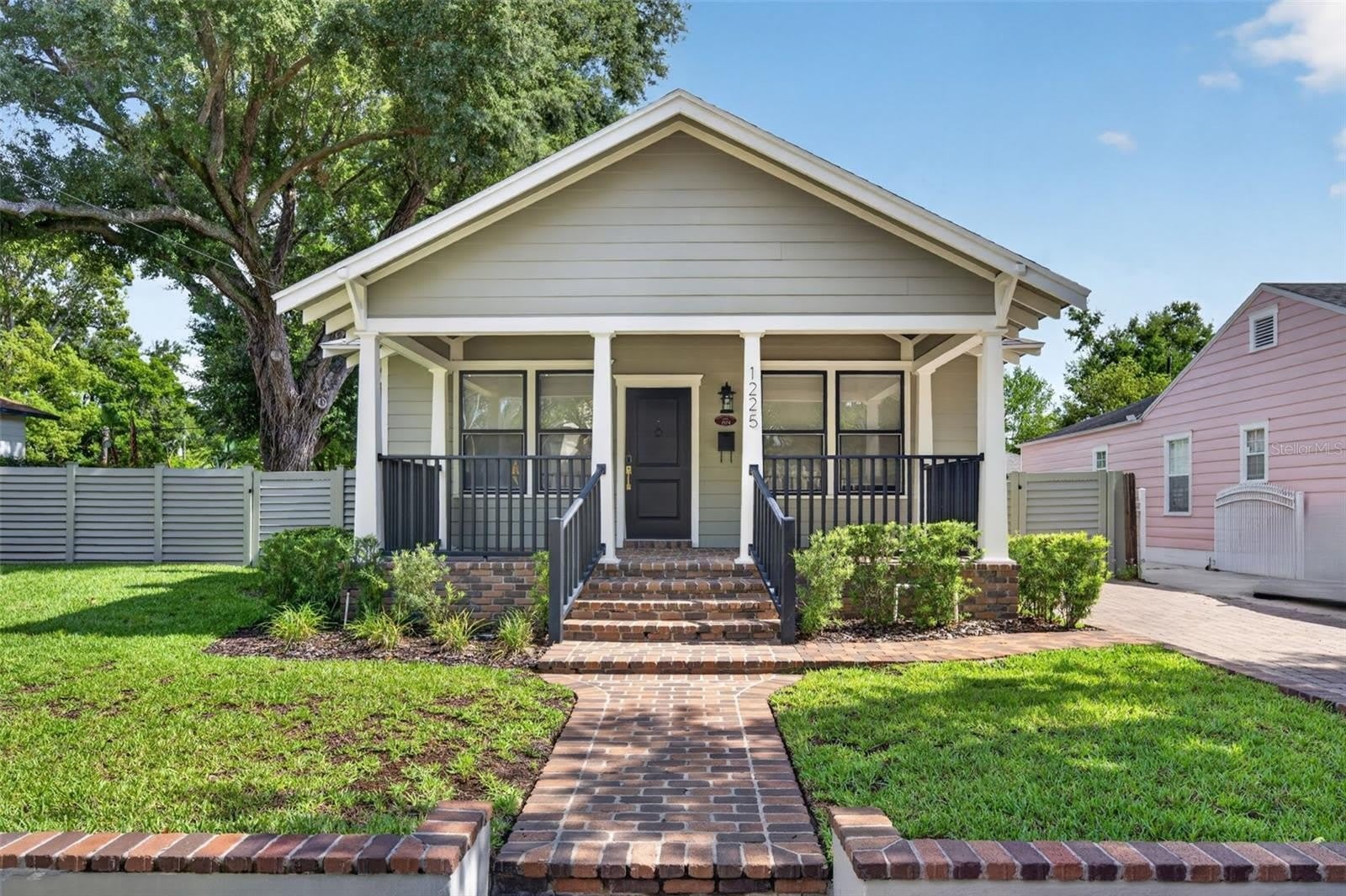 1225 E Amelia Street – photo 1