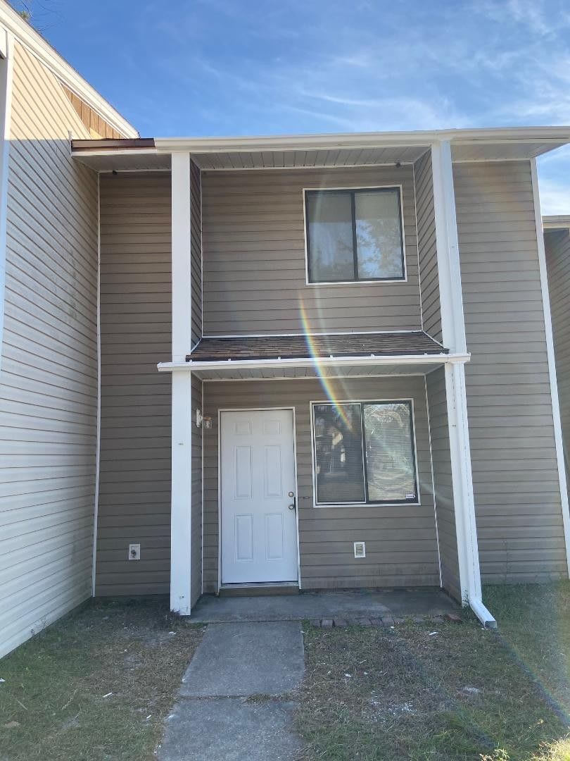 852 West St – photo 1 of 7
