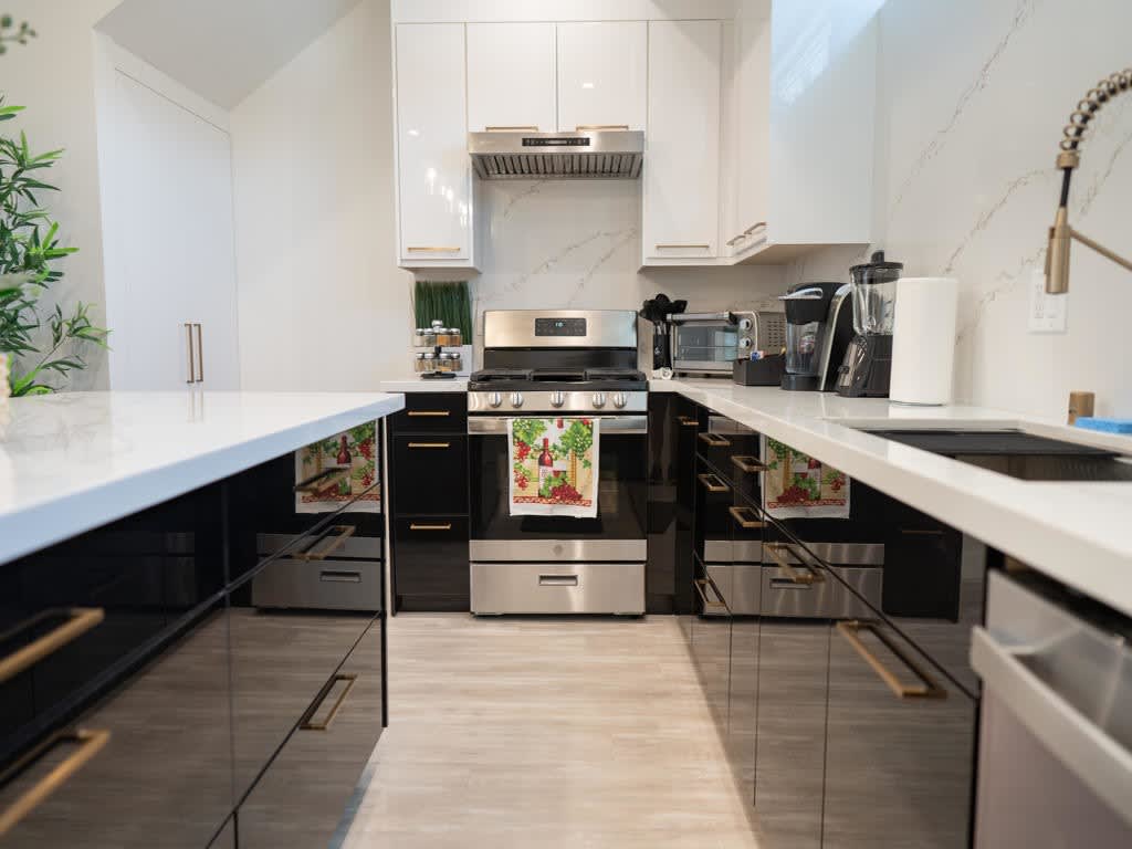 6337 Agnes Ave – photo 1