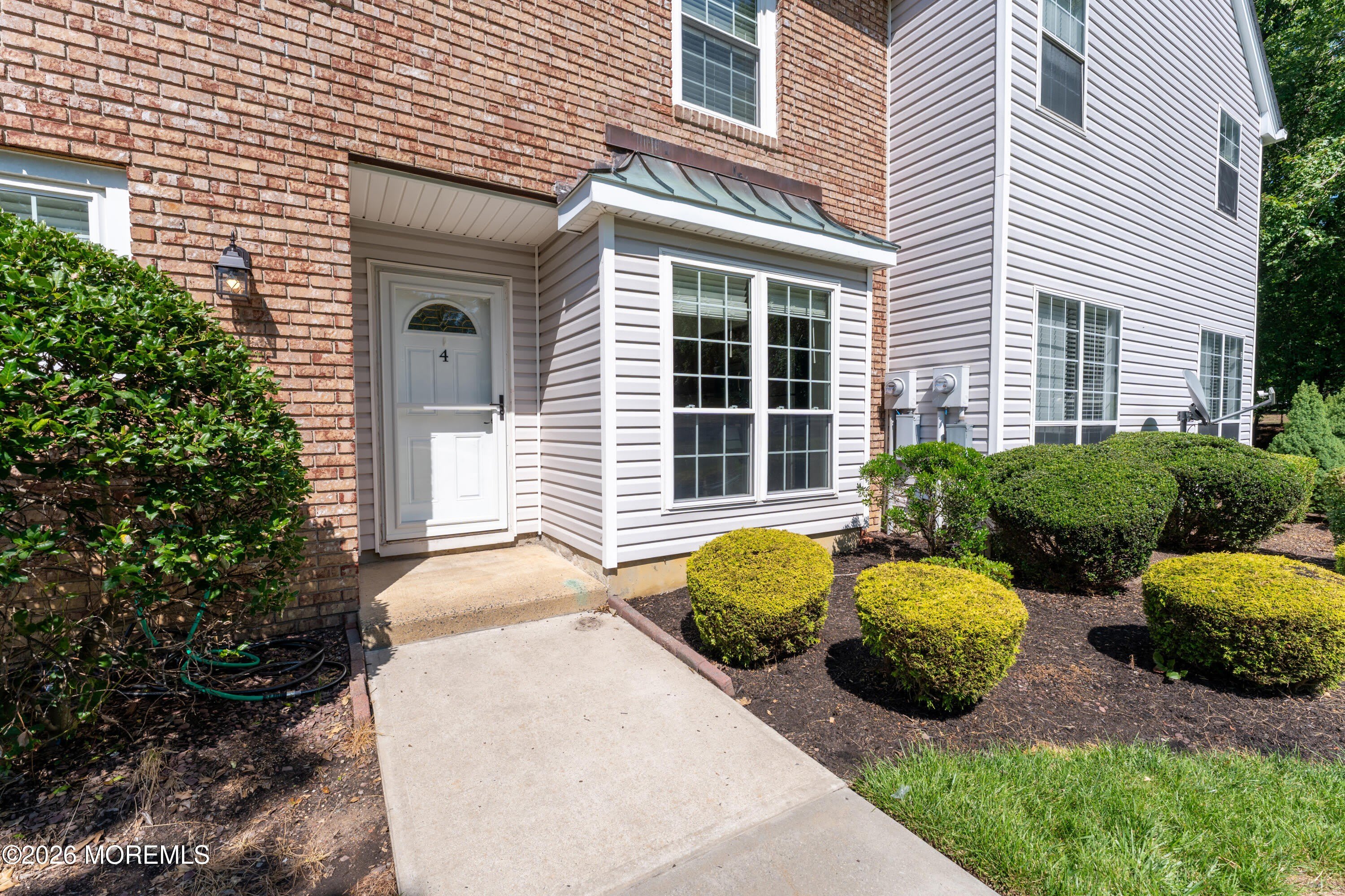 4 Vassar Place – photo 1