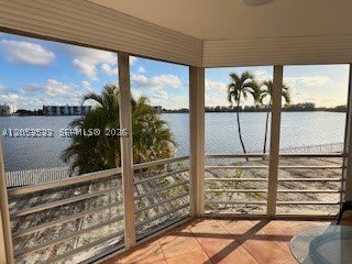 1100 NE 191st St – photo 1 of 7