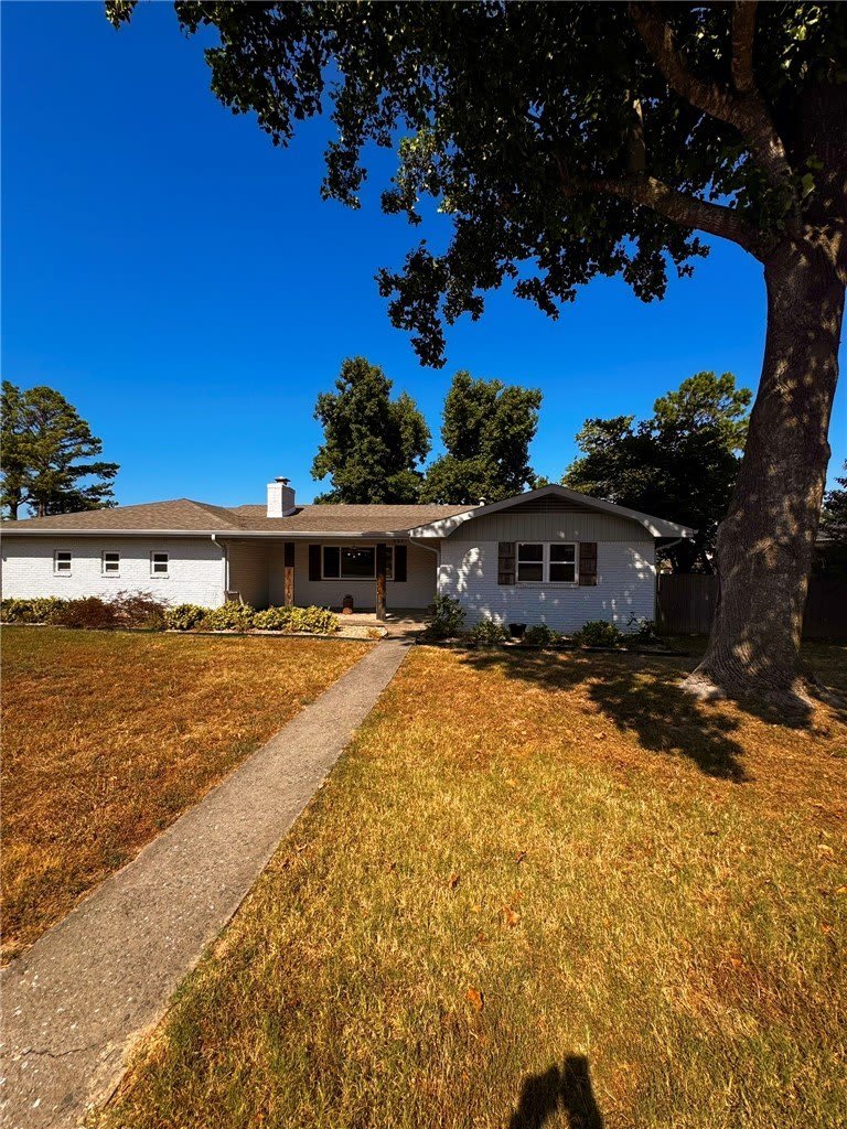 922 S 15th Street – photo 1 of 22