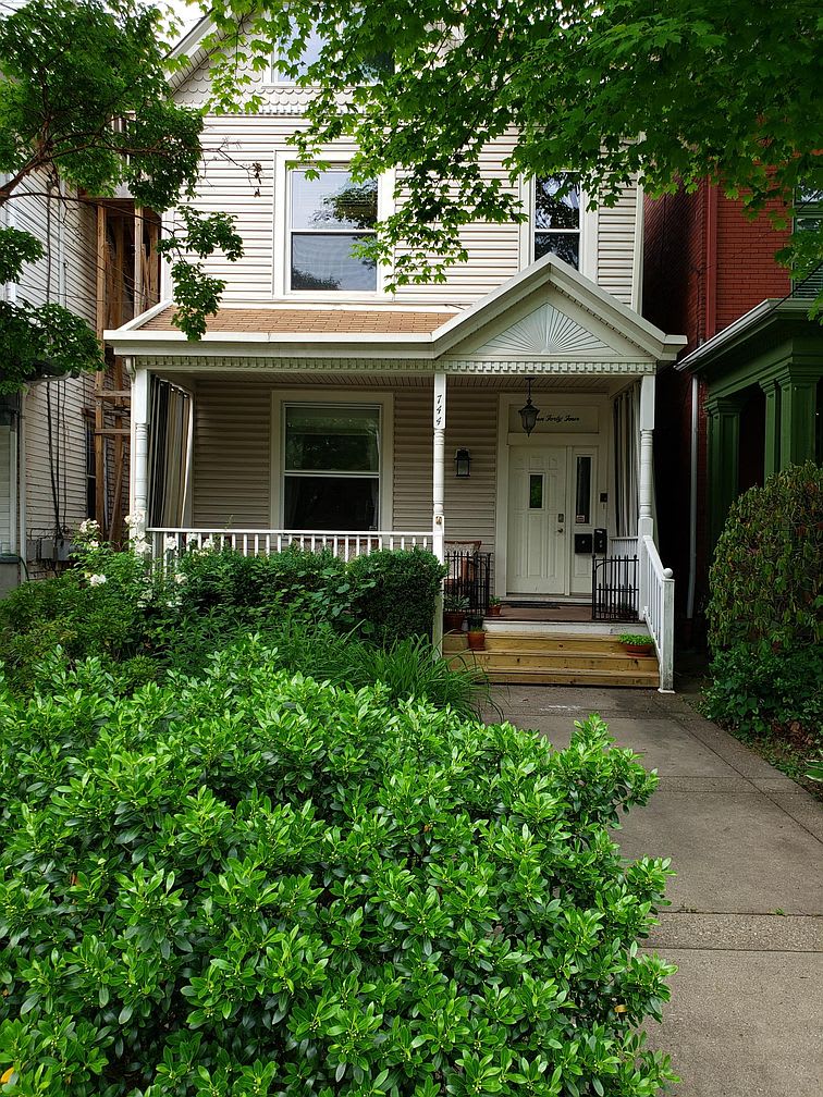 744 East End Ave – photo 1