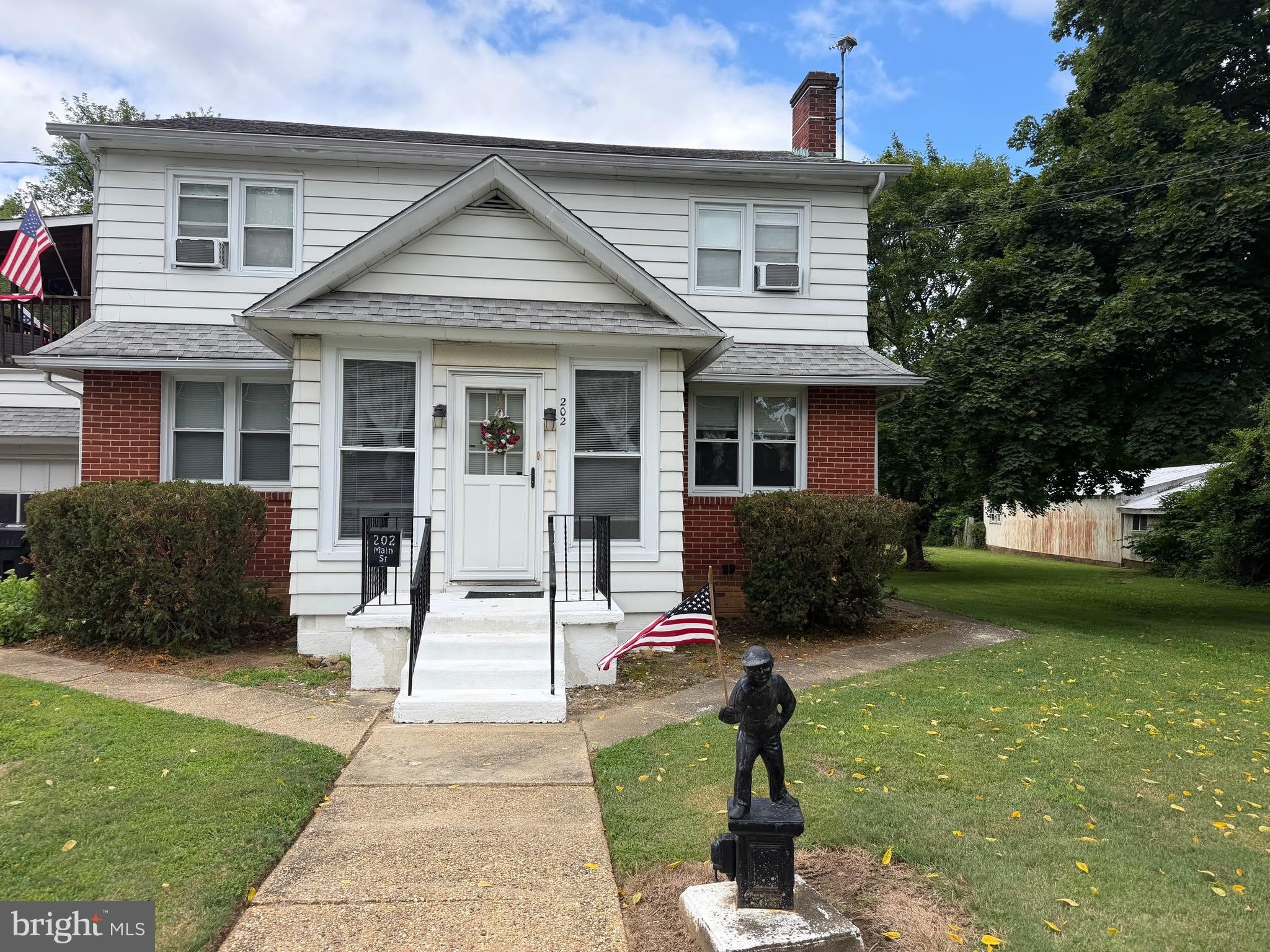 202 Main Street – photo 1 of 140