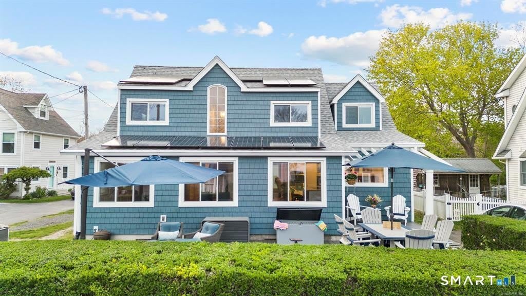 58 Chapman Avenue – photo 1 of 21