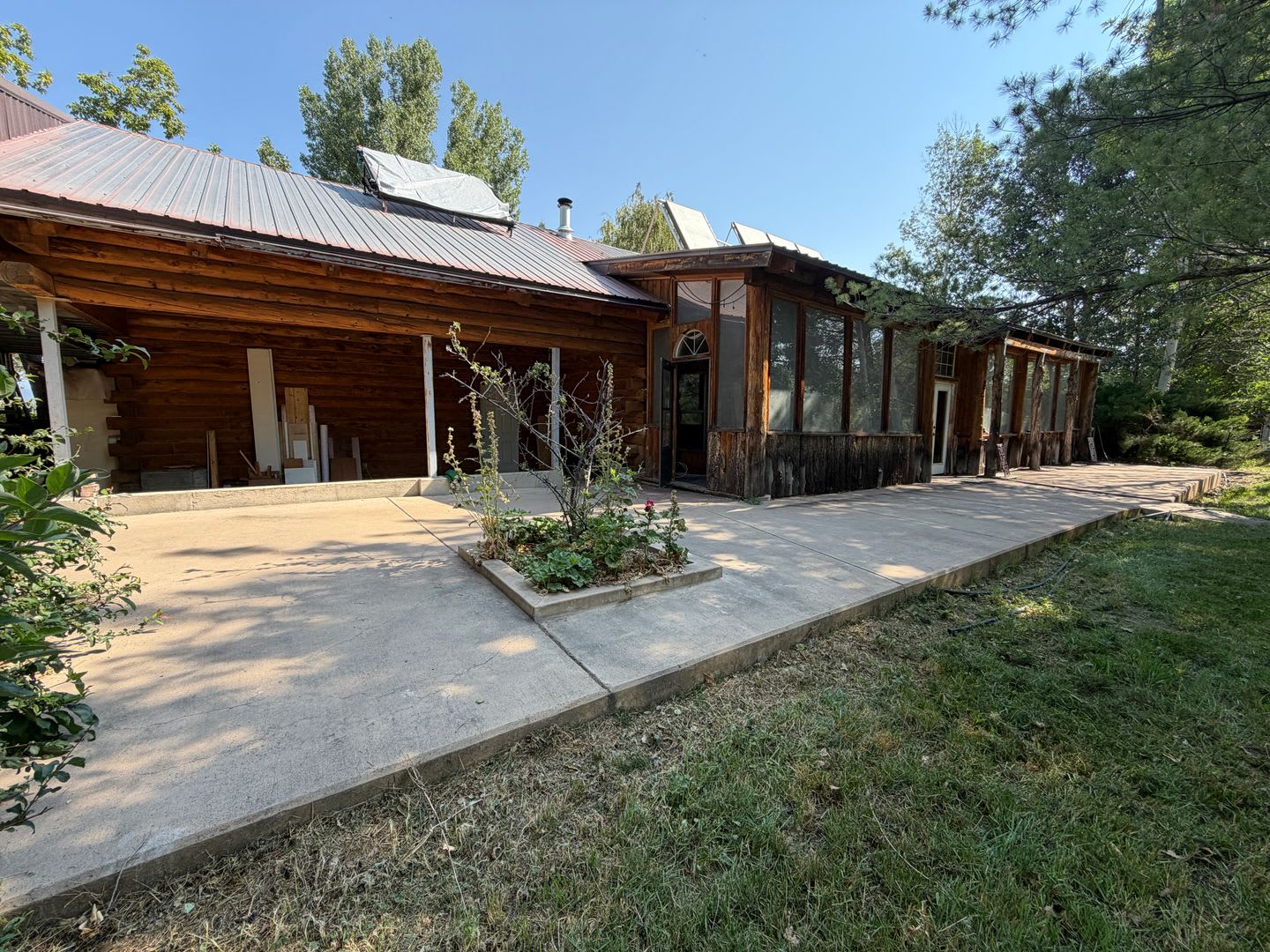 3 bed/2 bath Log cabin on acreage with water rights – photo 1 of 41