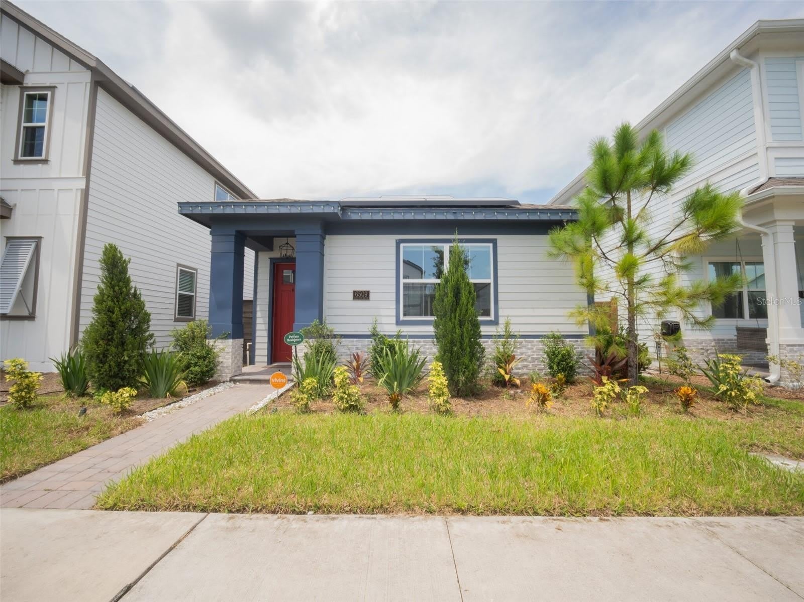 6509 ROVER Way – photo 1