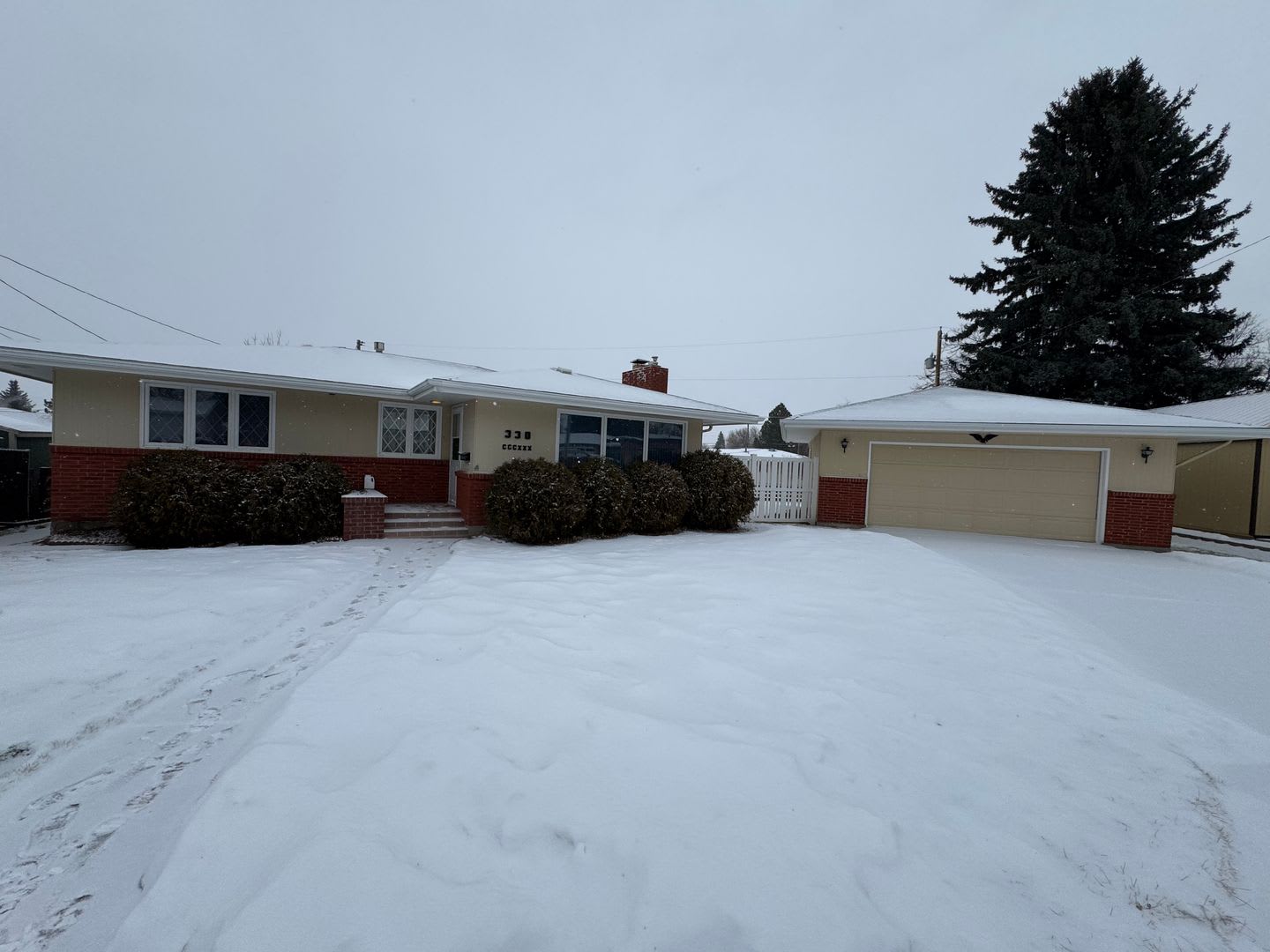 Beautiful Home 4 bed 2.5 baths – photo 1