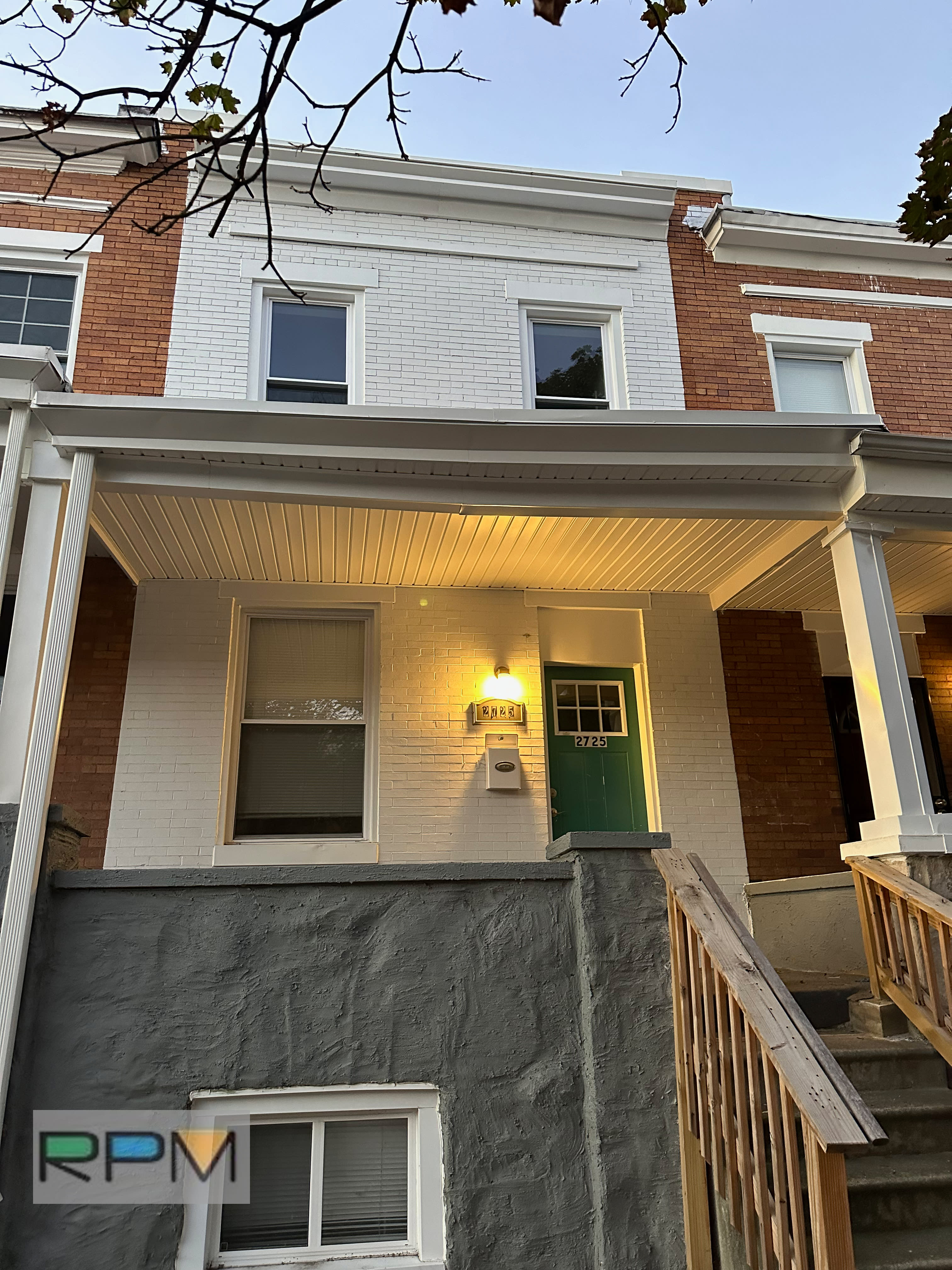 2725 E Chase St – photo 1