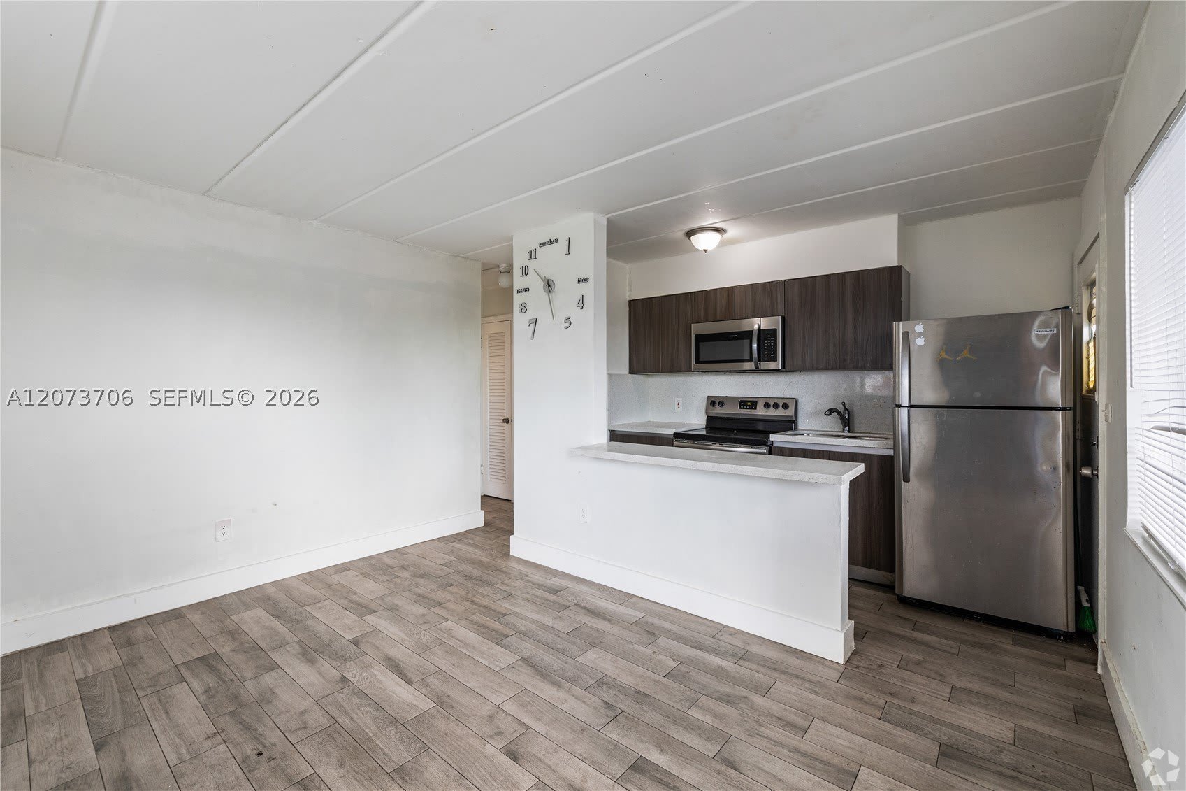 734 NW 80th St – photo 1 of 9