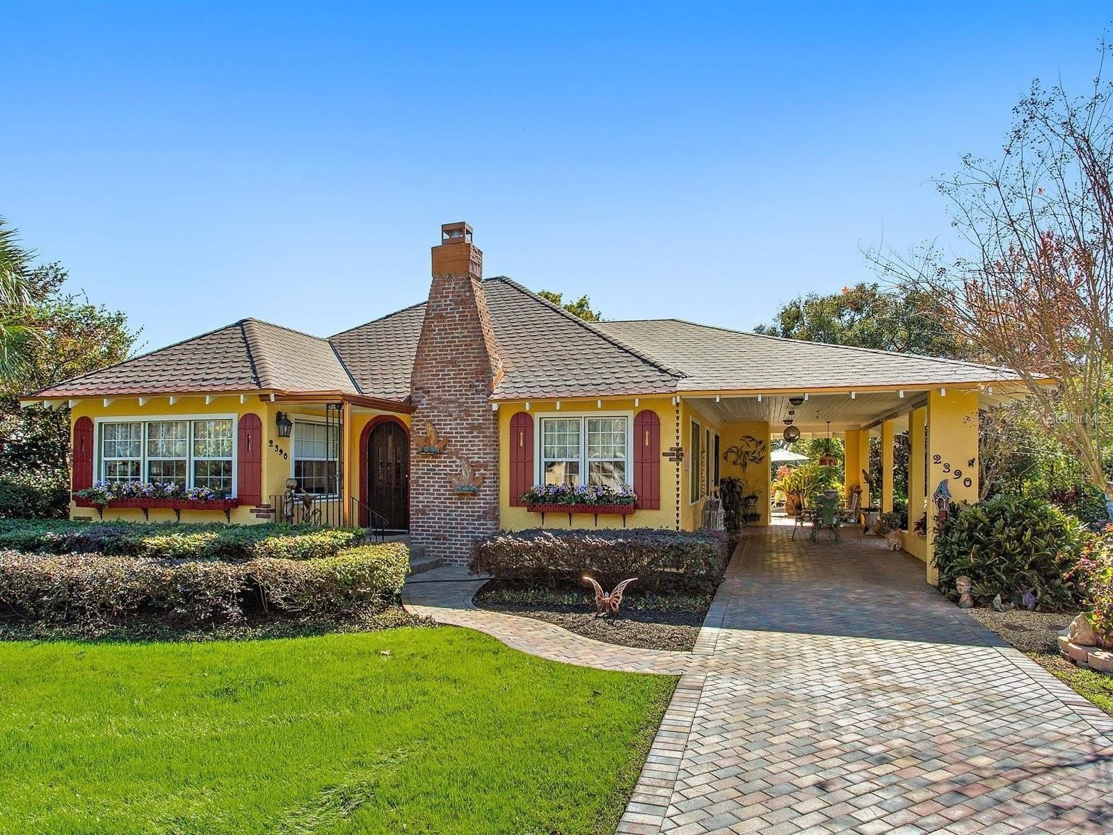 2390 SHERIDAN Road – photo 1