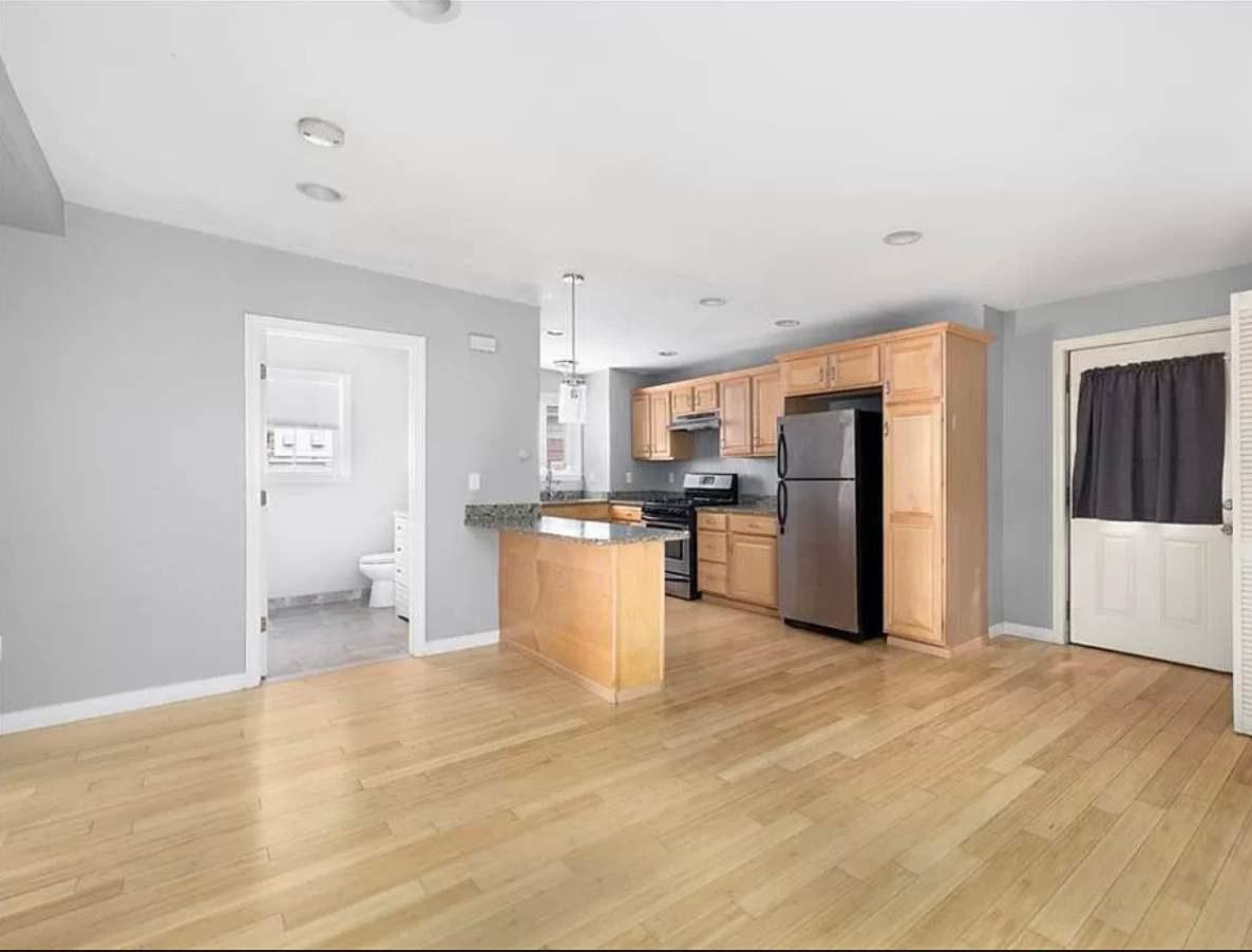 86 Grove St – photo 1