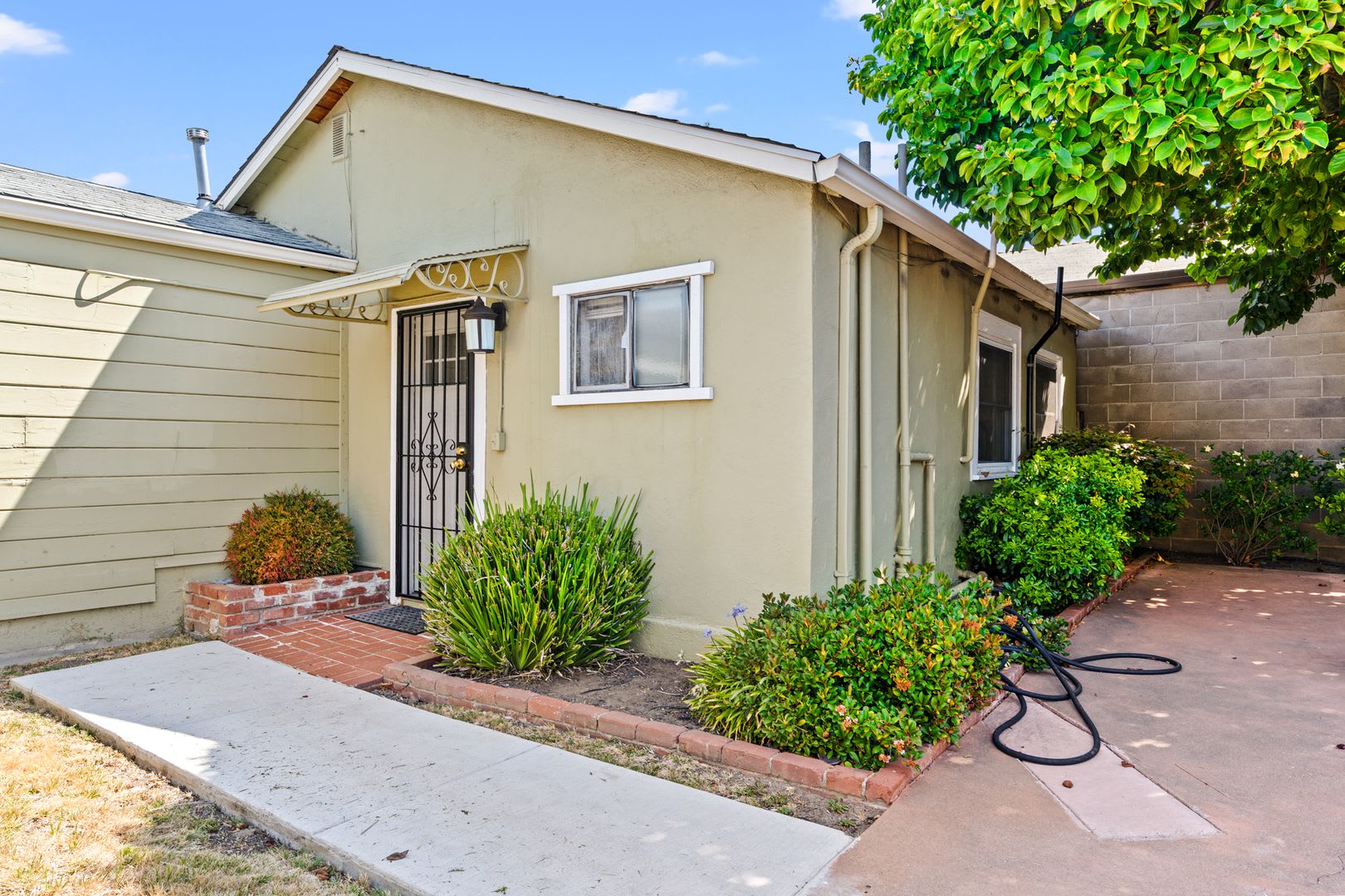 Updated 1BD/1BA Castro Valley Cottage – photo 1 of 7