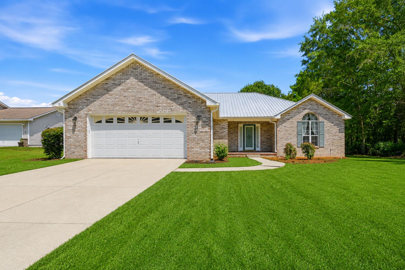 Spacious 3BR/2BA Home Near the Bay with Huge Fenced Backyard! – photo 1