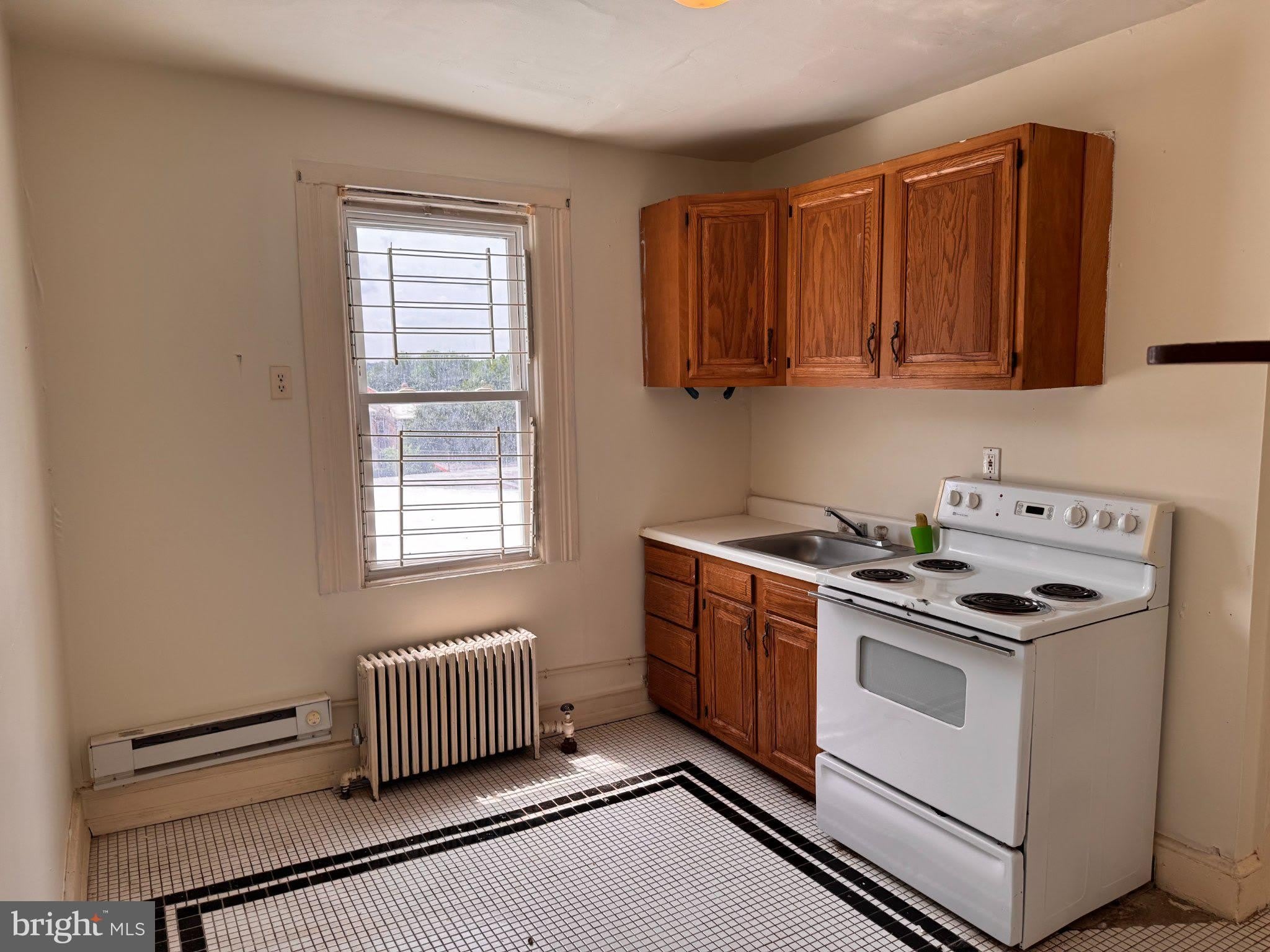 1016 W Main Street – photo 1 of 162