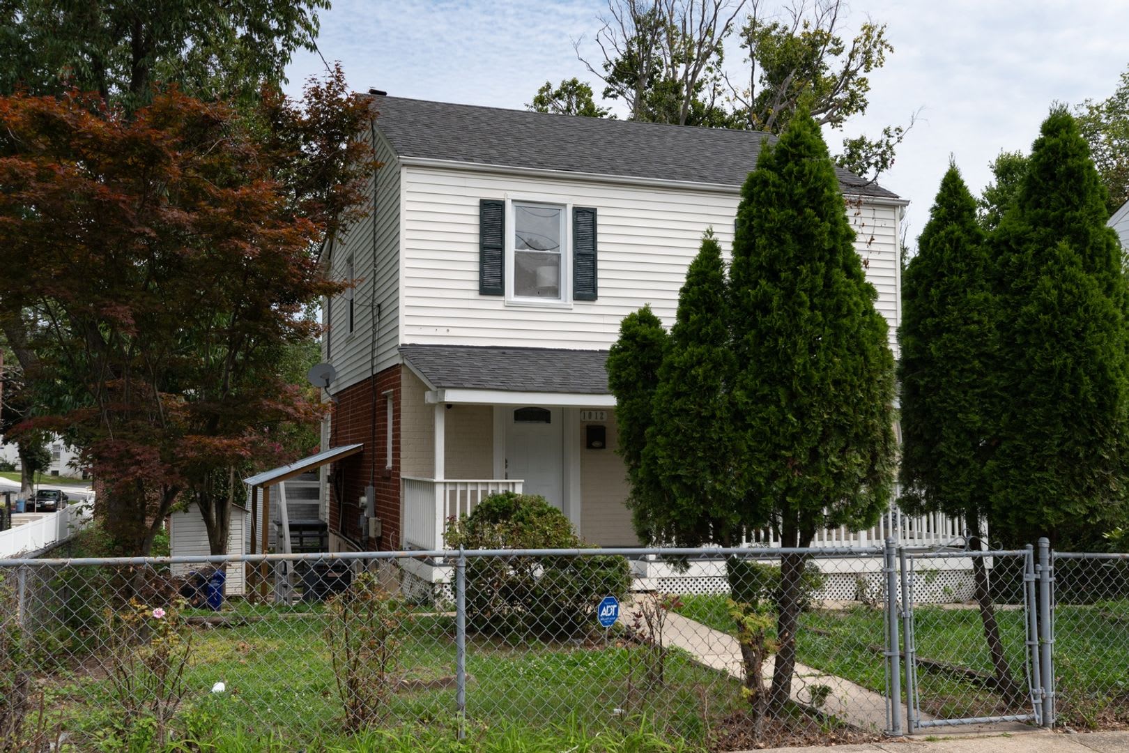 Spacious 5BR House in Takoma Park – photo 1