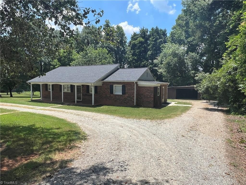 5879 Stanley Huff Road – photo 1 of 9