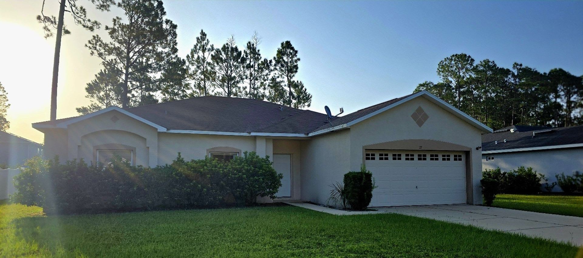Newly renovated 3 bed, 2 bath home located minutes from Palm Coast dining, shopping, and the beach – photo 1