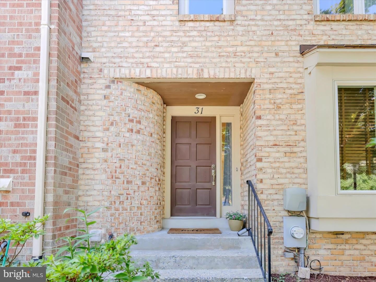 31 VALERIAN CT – photo 1 of 30