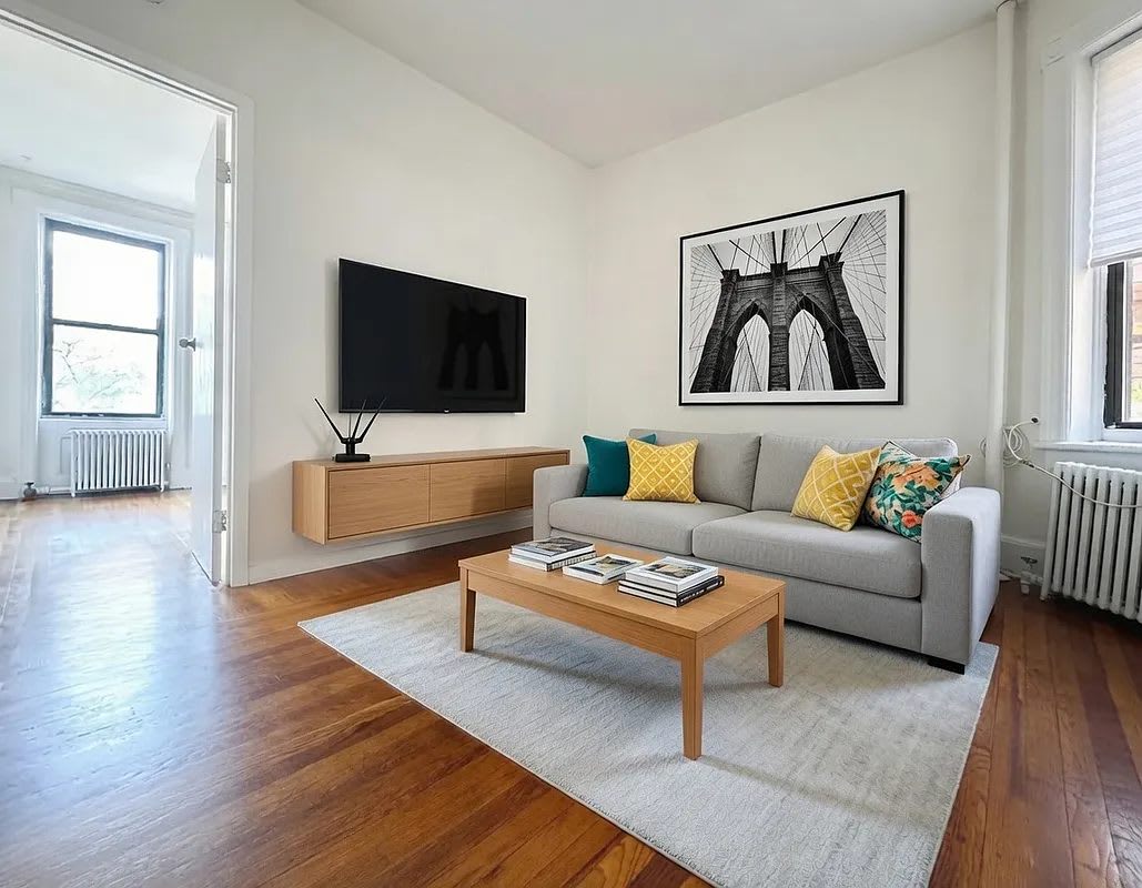 405 West 49th Street – photo 1