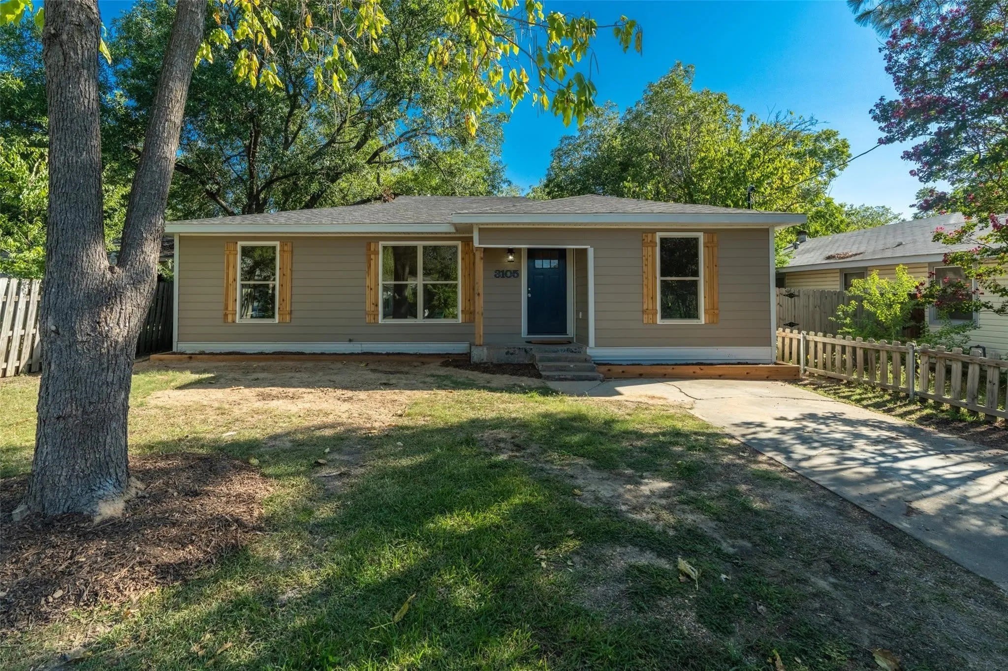 3105 Mitchell Street – photo 1
