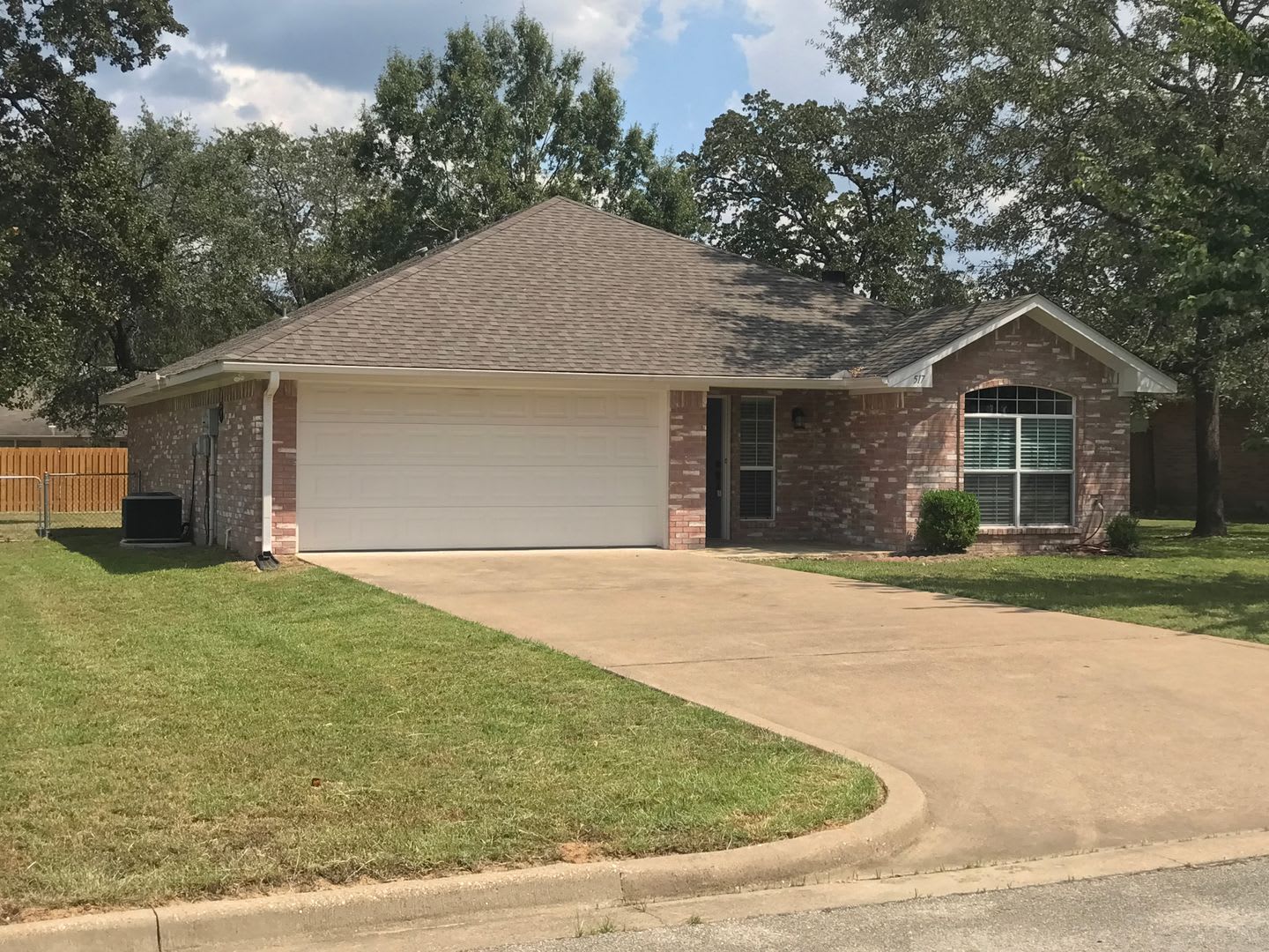 517 Molly Ln. Lindale, Tx, 75771 – photo 1 of 28