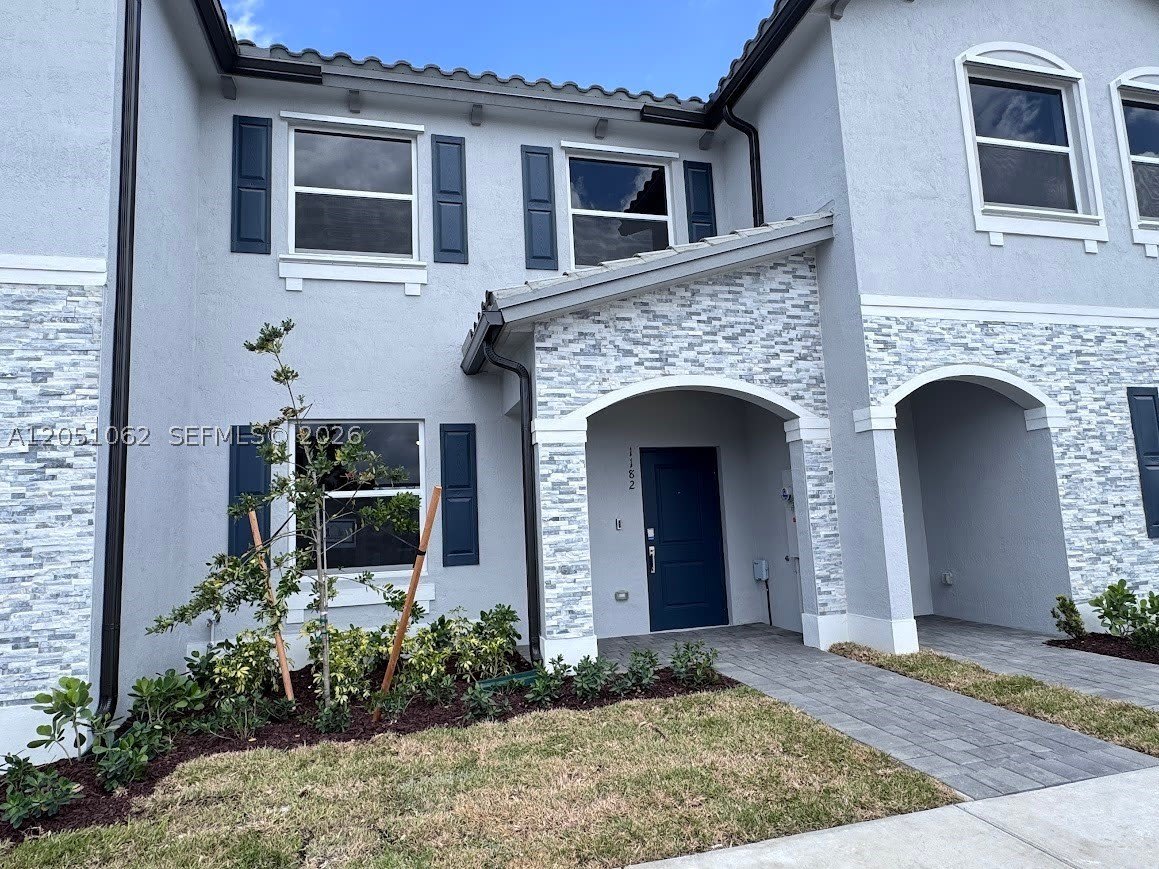 1182 SE Palm Ter – photo 1