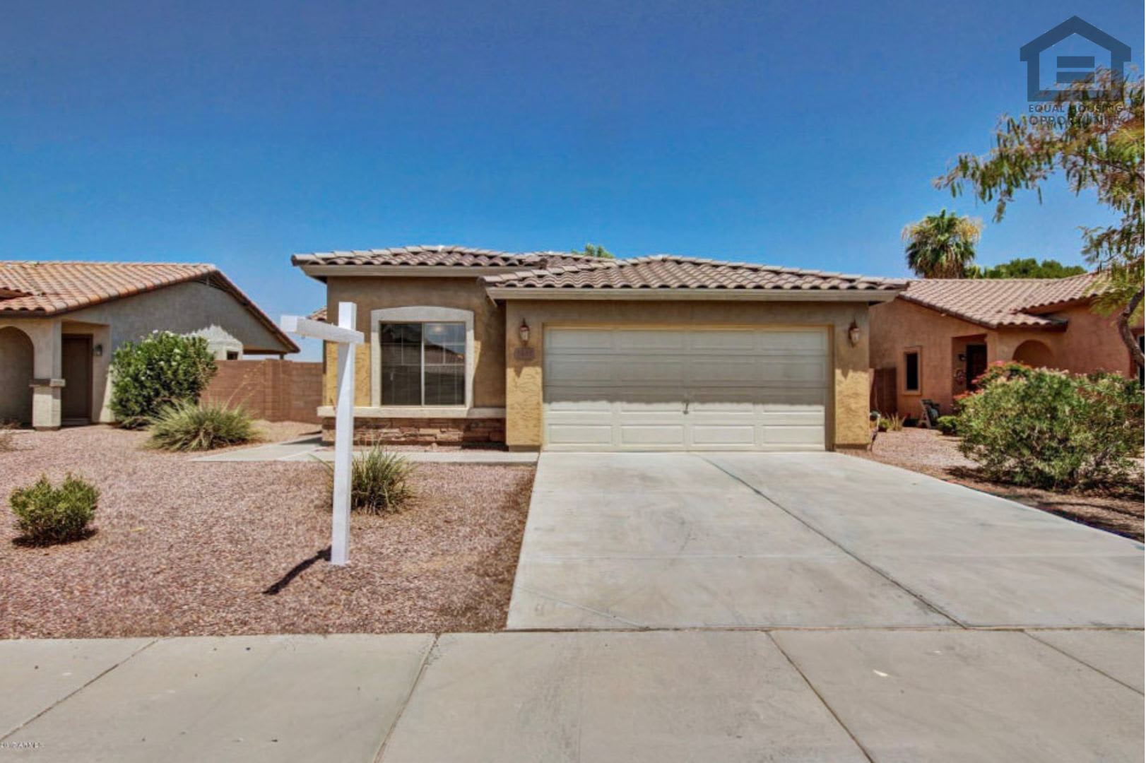 3Bed/2Bath House in Buckeye! Ready for Immediate Move-In! – photo 1