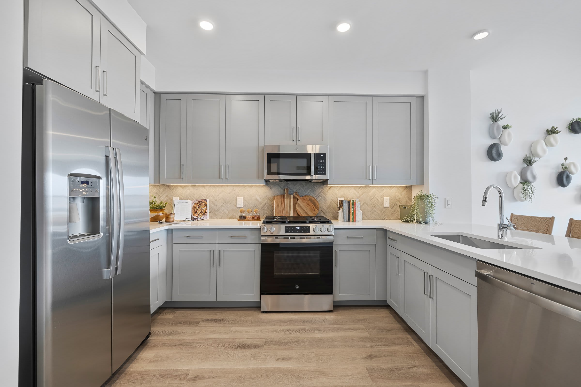 The Pearl At Station Bay – photo 1 of 77