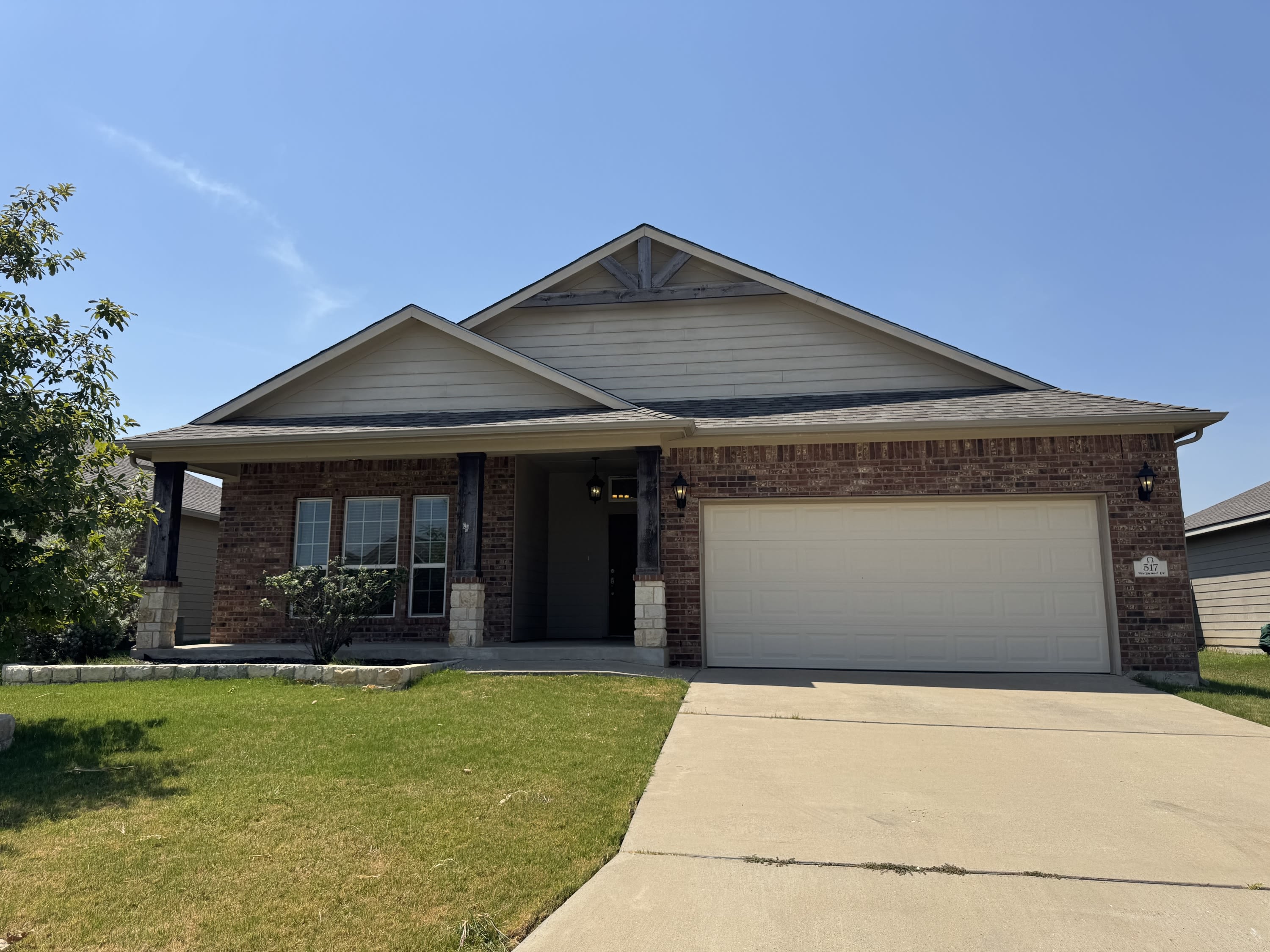 517 Wedgwood Drive – photo 1