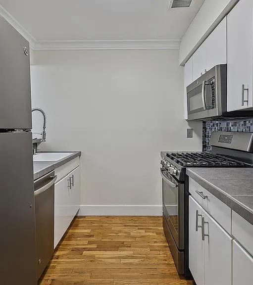 700 Pacific St – photo 1