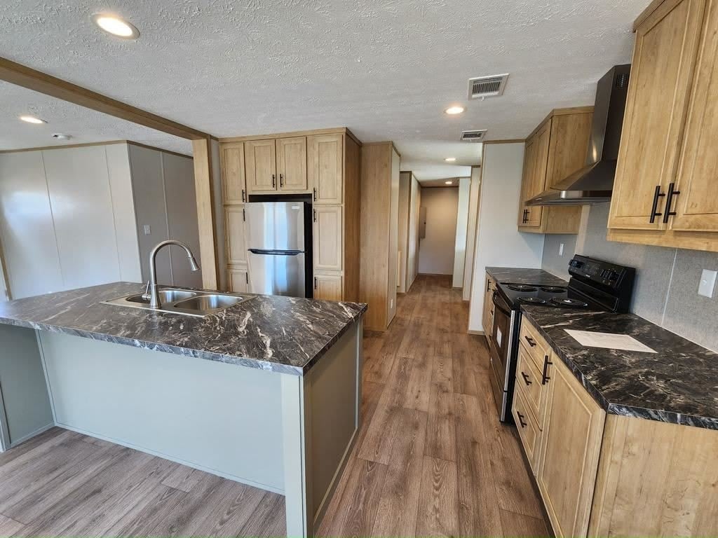 12 Eland Drive – photo 1 of 20