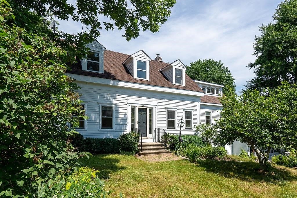135 Pepperrell Road – photo 1 of 33