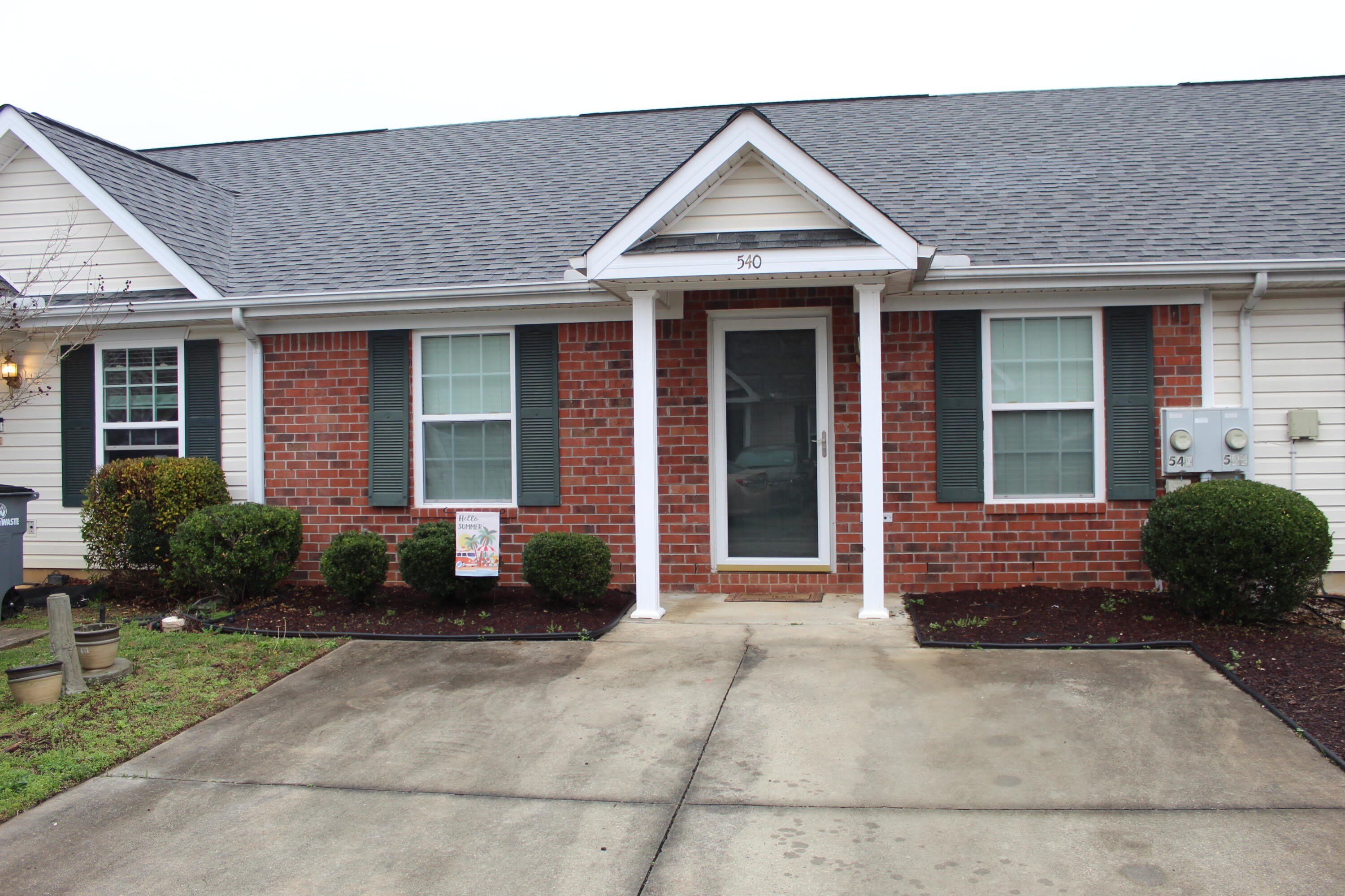 540 Edgecliff Lane – photo 1
