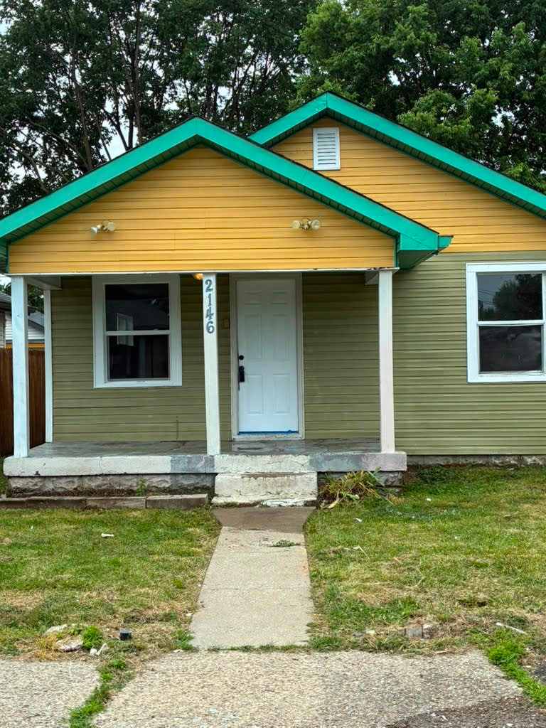 2146 Gent Avenue – photo 1