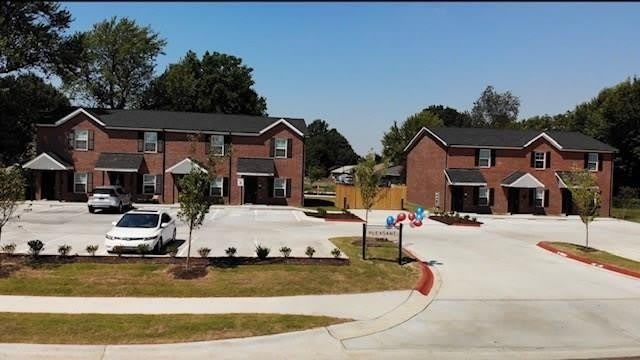 128 S Pleasant Street – photo 1 of 14
