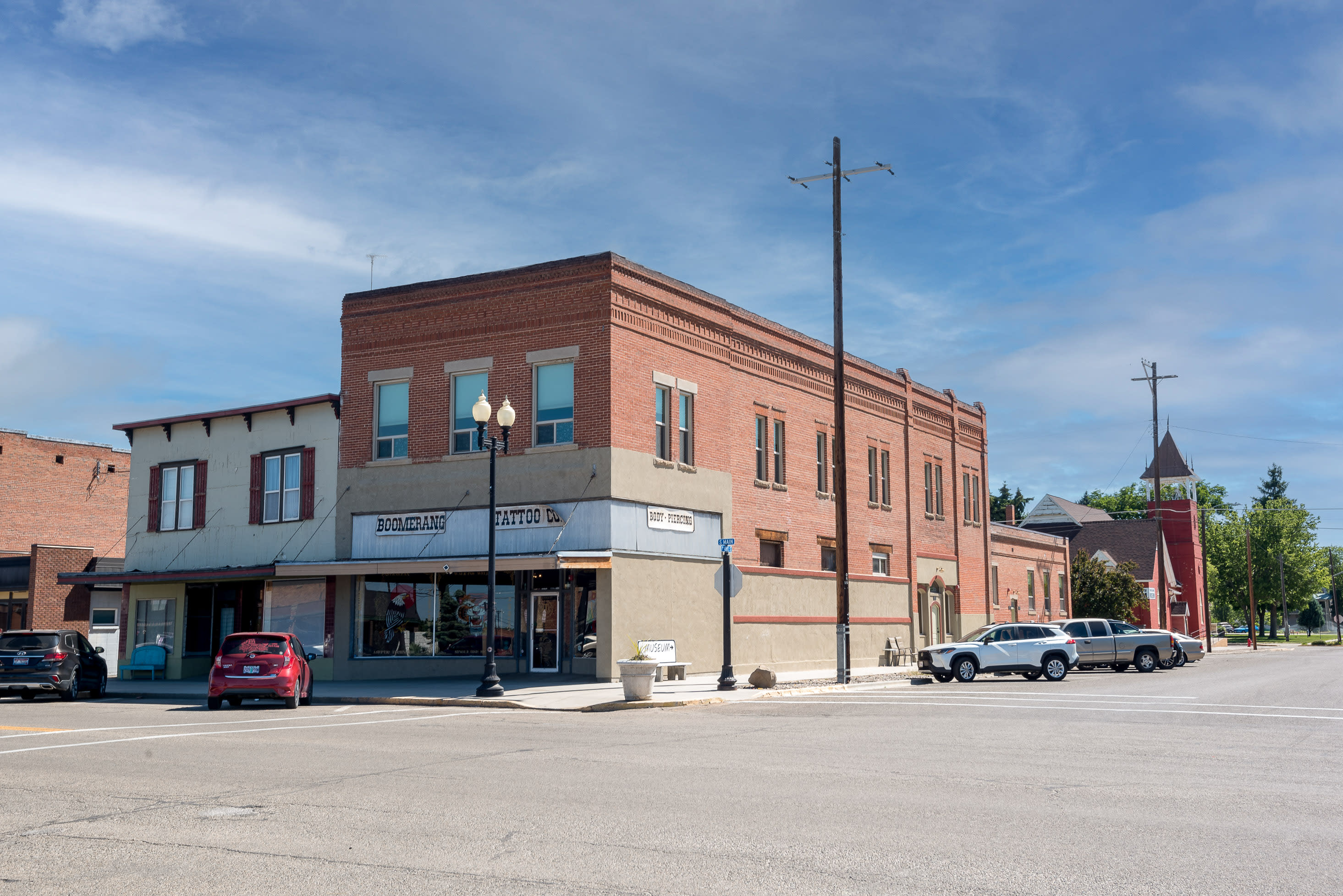 39 S Main St