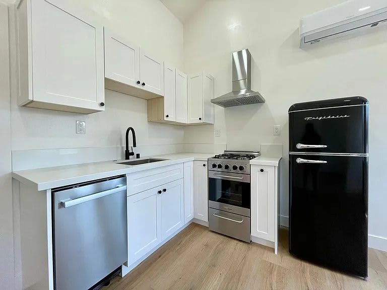 3155 Atwater Avenue – photo 1