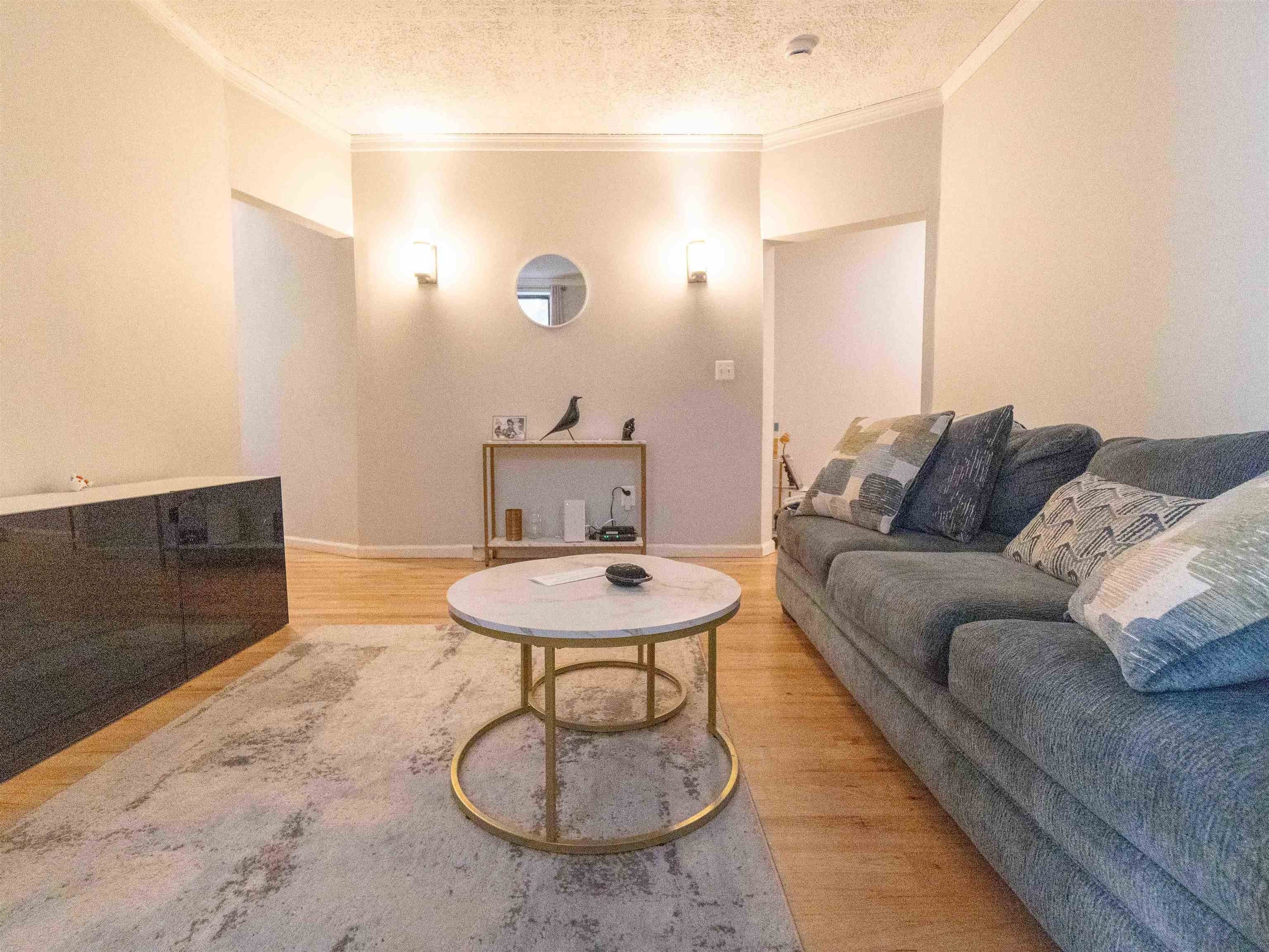 3315 PLEASANT AVE – photo 1