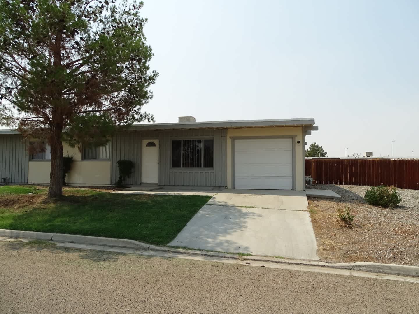 3 Bed 1 Bath – photo 1 of 14